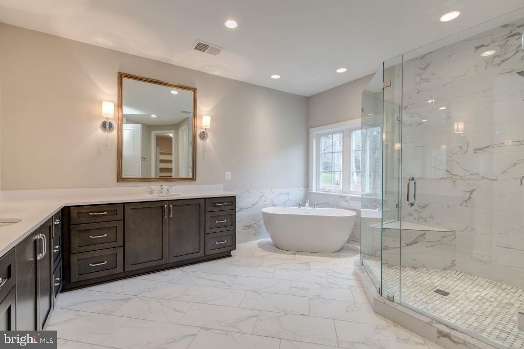 THOMPSON'S CROSSING - Residential