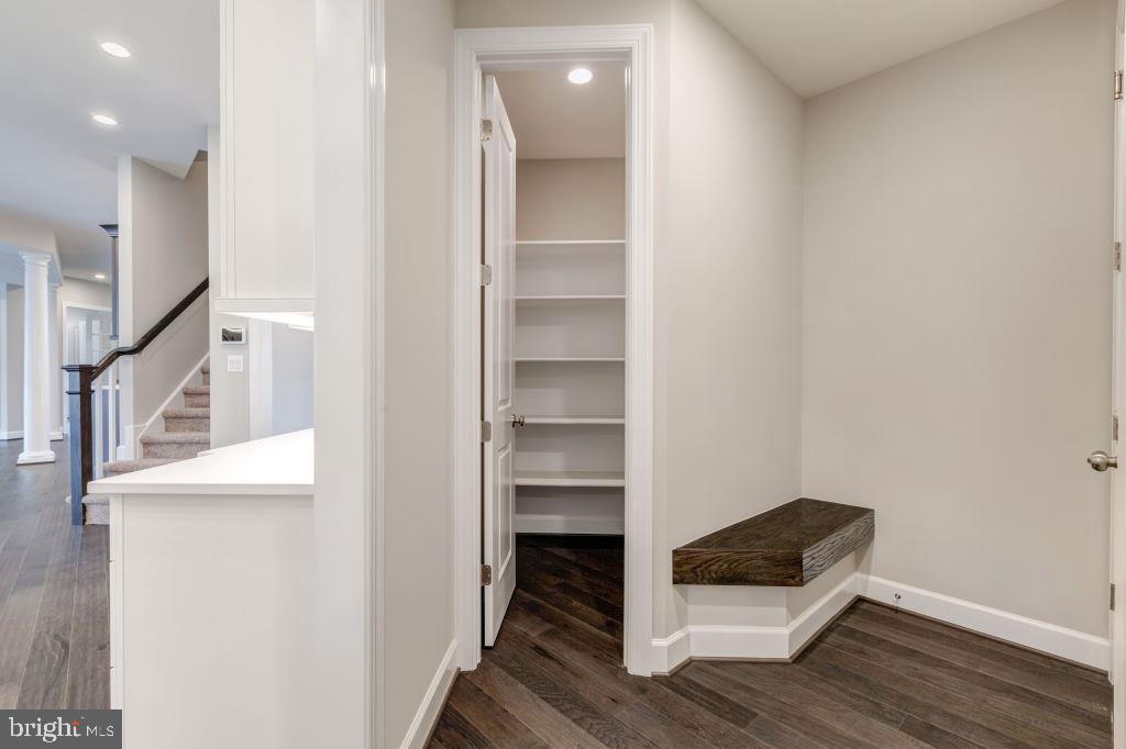 THOMPSON'S CROSSING - Residential