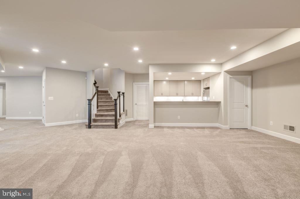 THOMPSON'S CROSSING - Residential