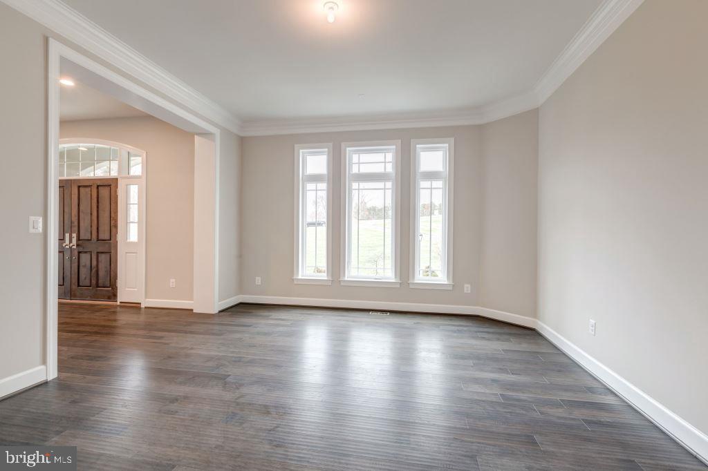 THOMPSON'S CROSSING - Residential