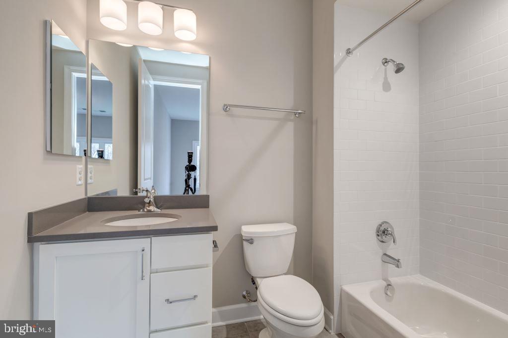 THOMPSON'S CROSSING - Residential