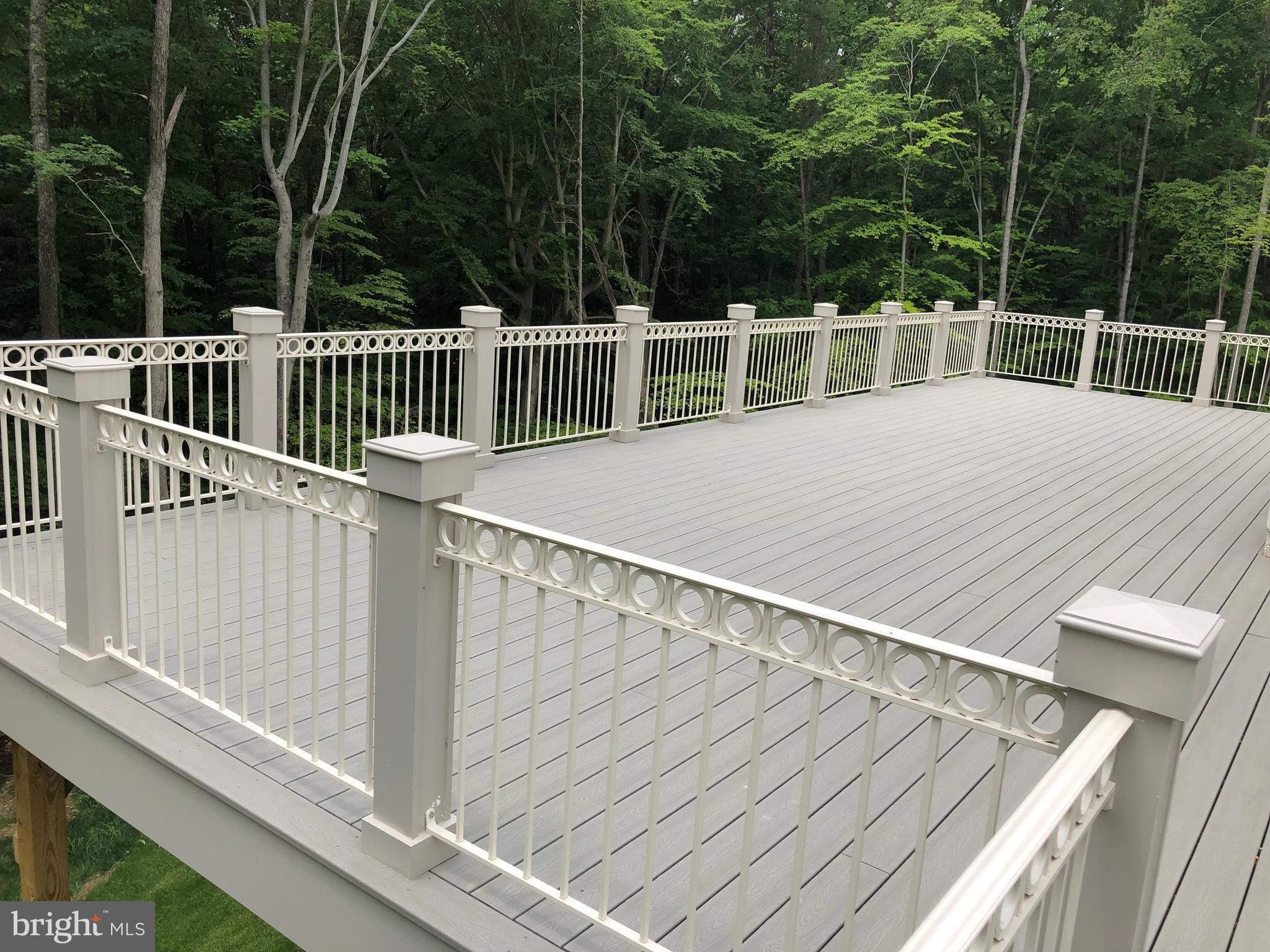 THOMPSON'S CROSSING - Residential