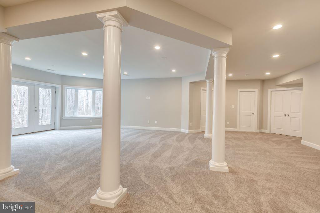 THOMPSON'S CROSSING - Residential