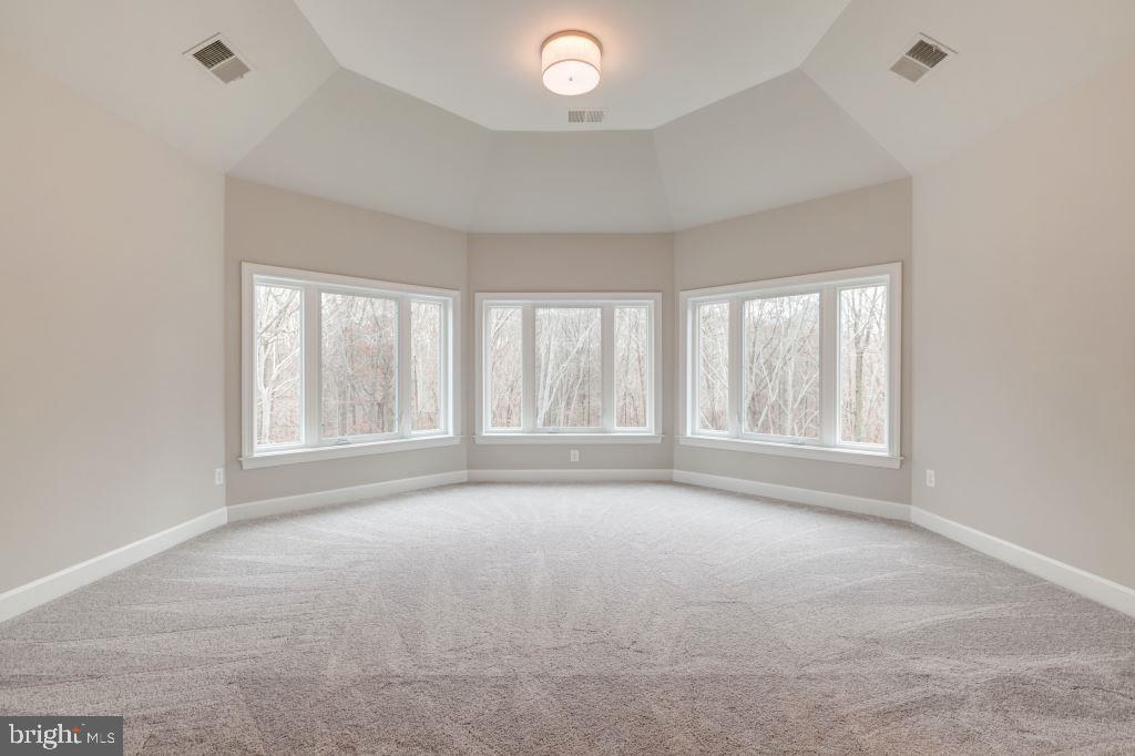 THOMPSON'S CROSSING - Residential