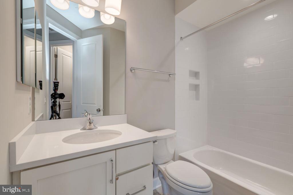 THOMPSON'S CROSSING - Residential