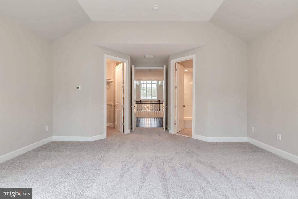 THOMPSON'S CROSSING - Residential