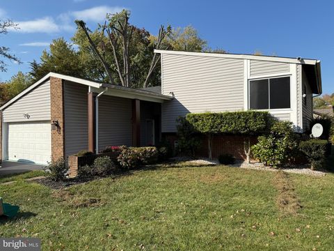 101 HOPELAND LANE STERLING VA 20164