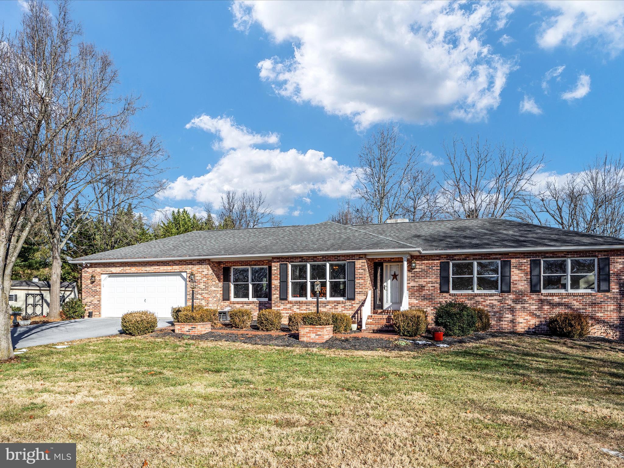 APPLE TREE FARMS - Residential