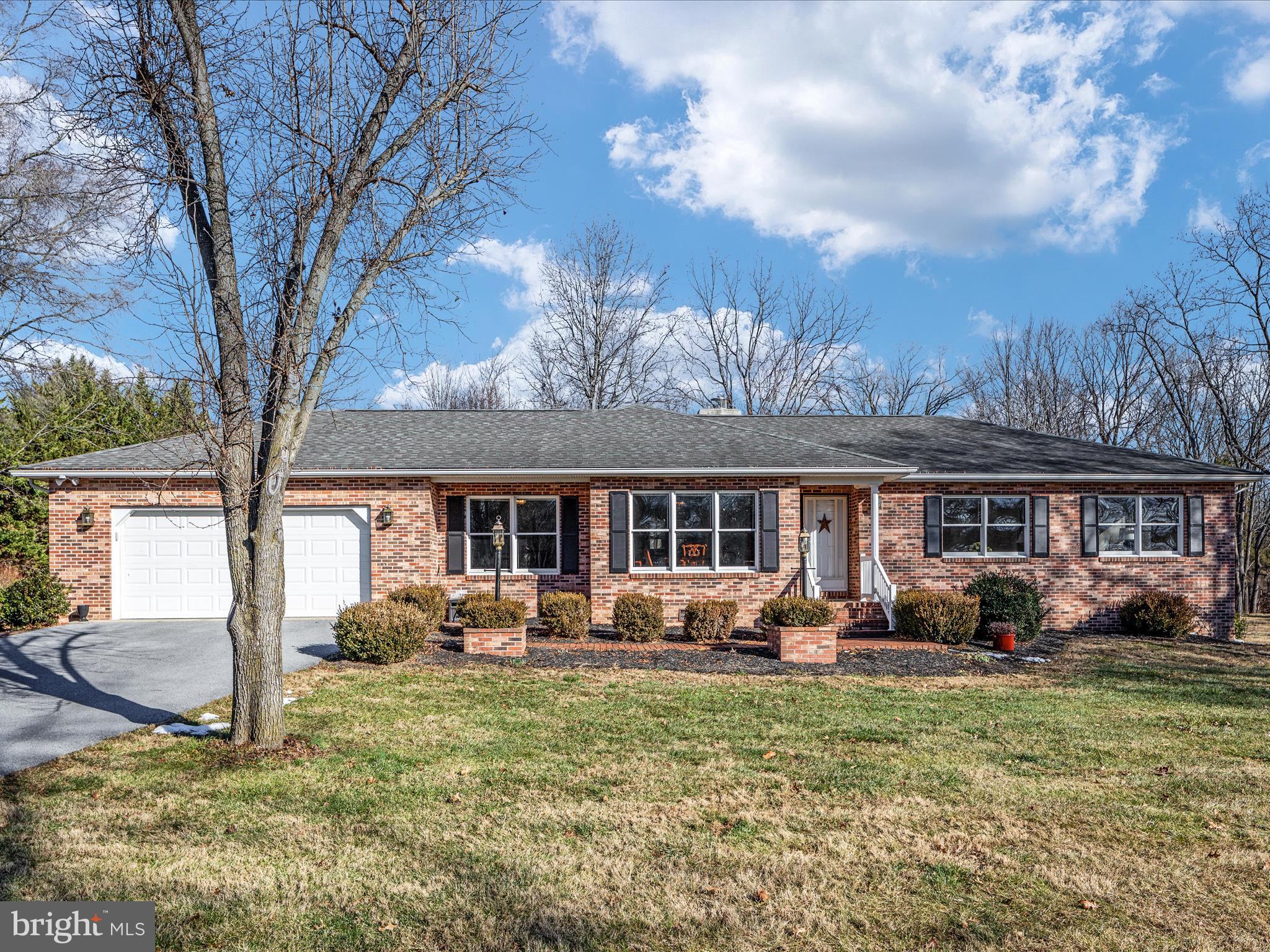 APPLE TREE FARMS - Residential