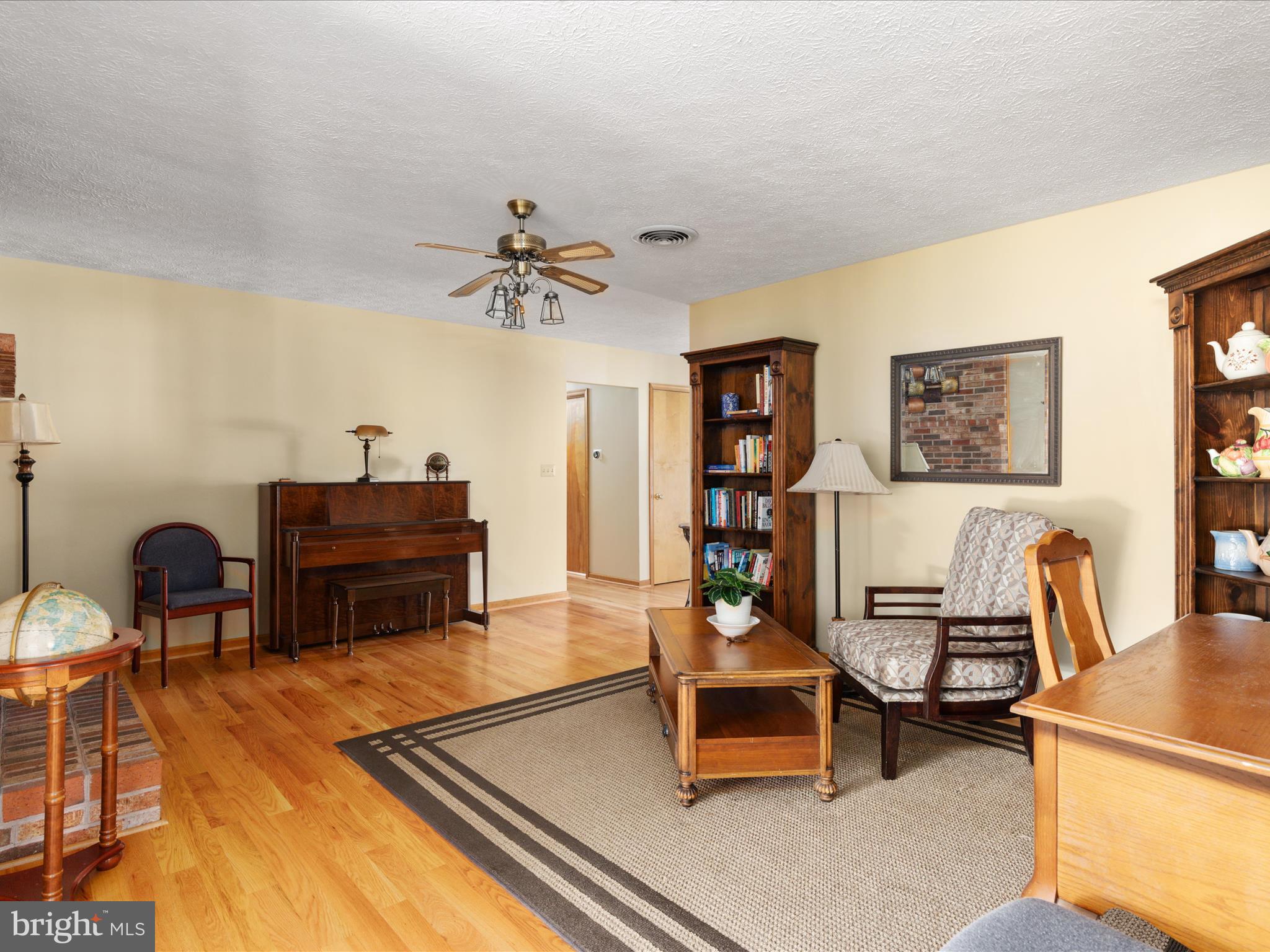 APPLE TREE FARMS - Residential