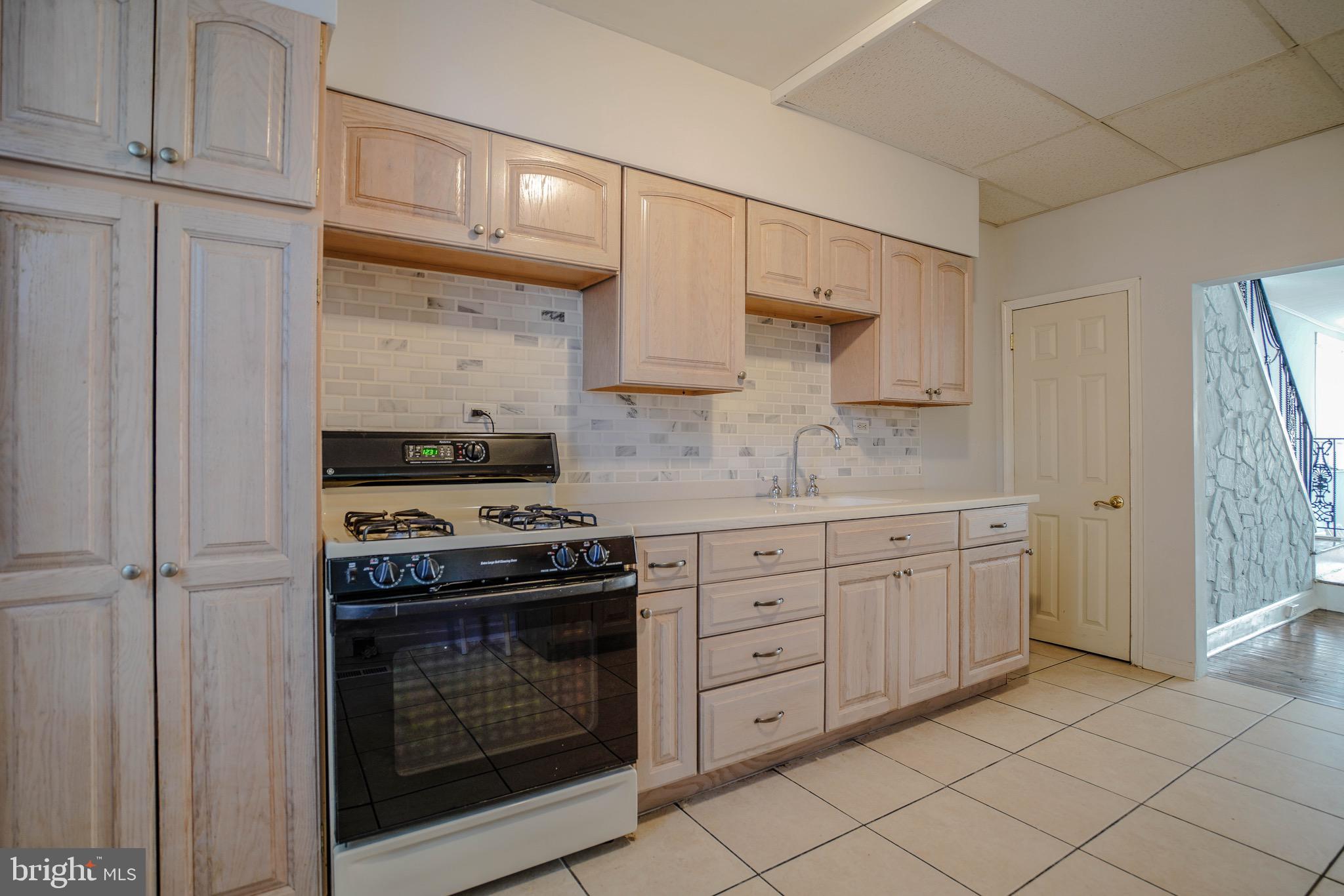 FRANKFORD - Residential