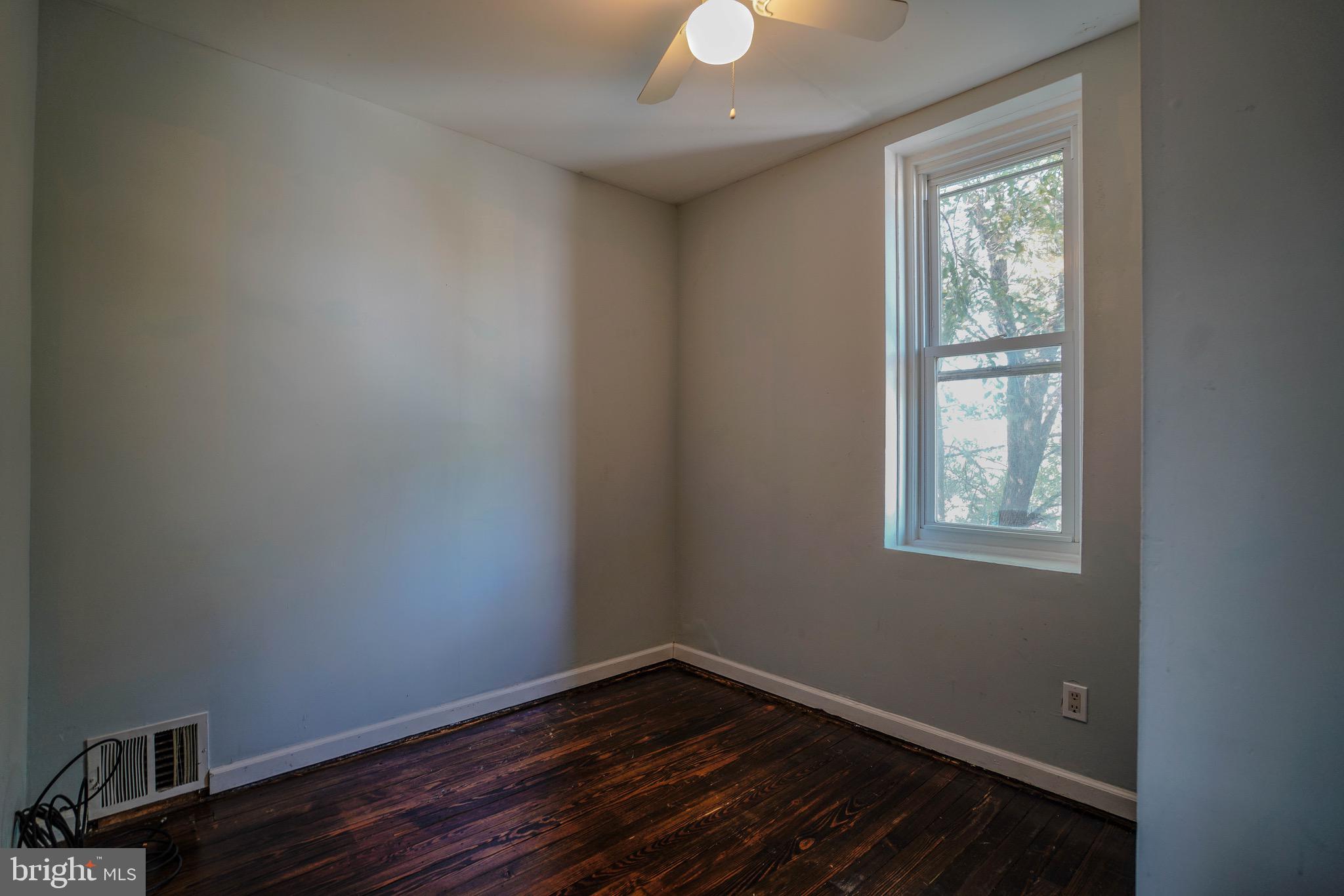 FRANKFORD - Residential