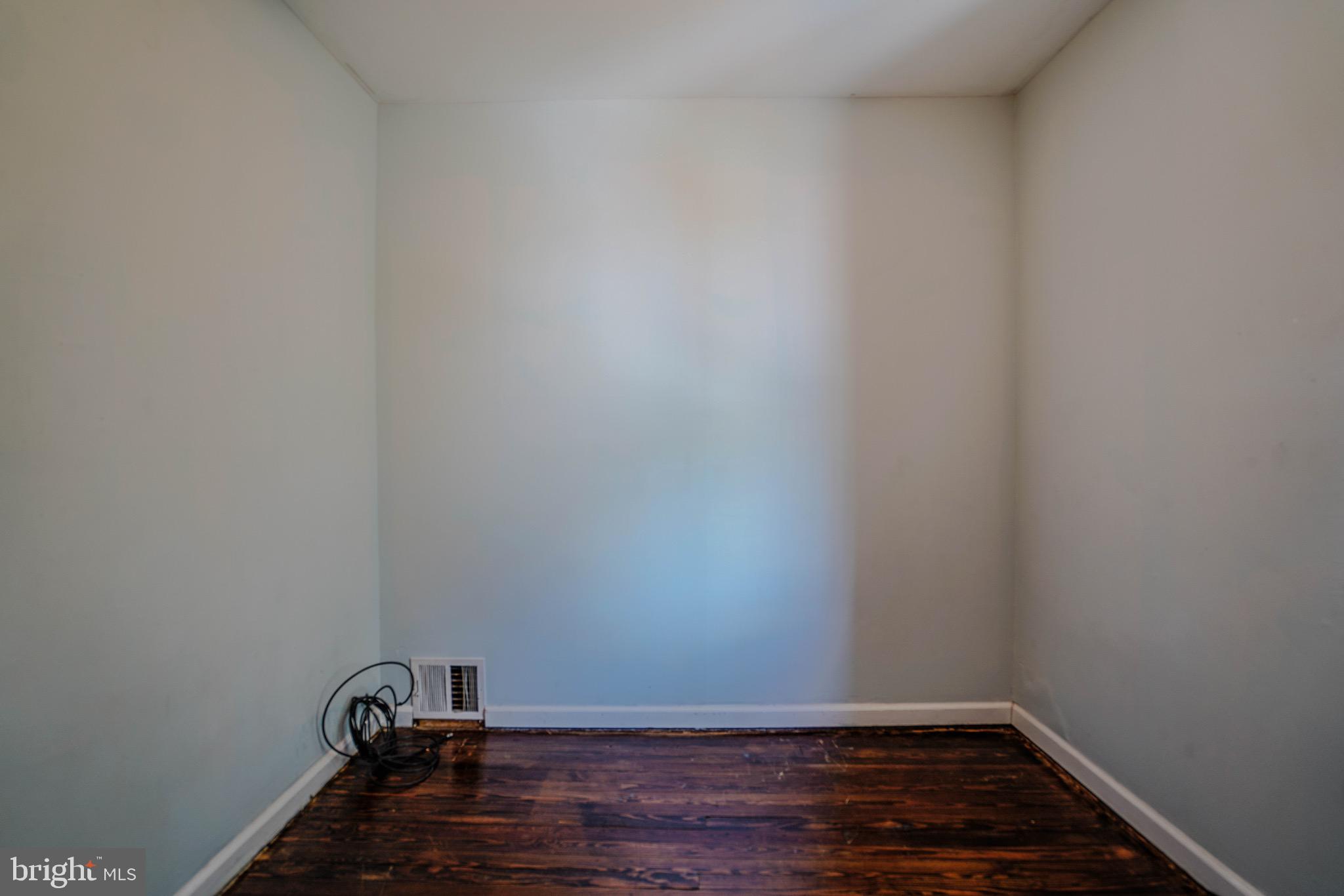 FRANKFORD - Residential