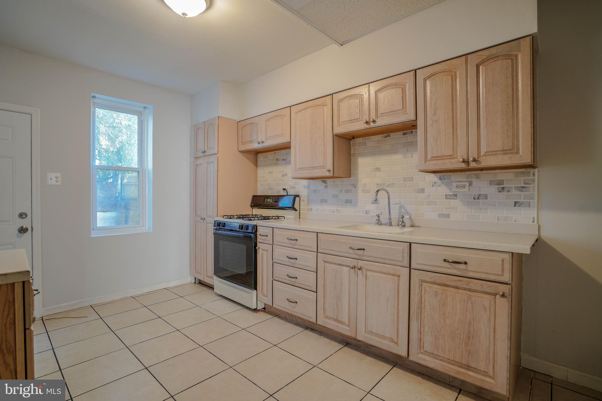 FRANKFORD - Residential
