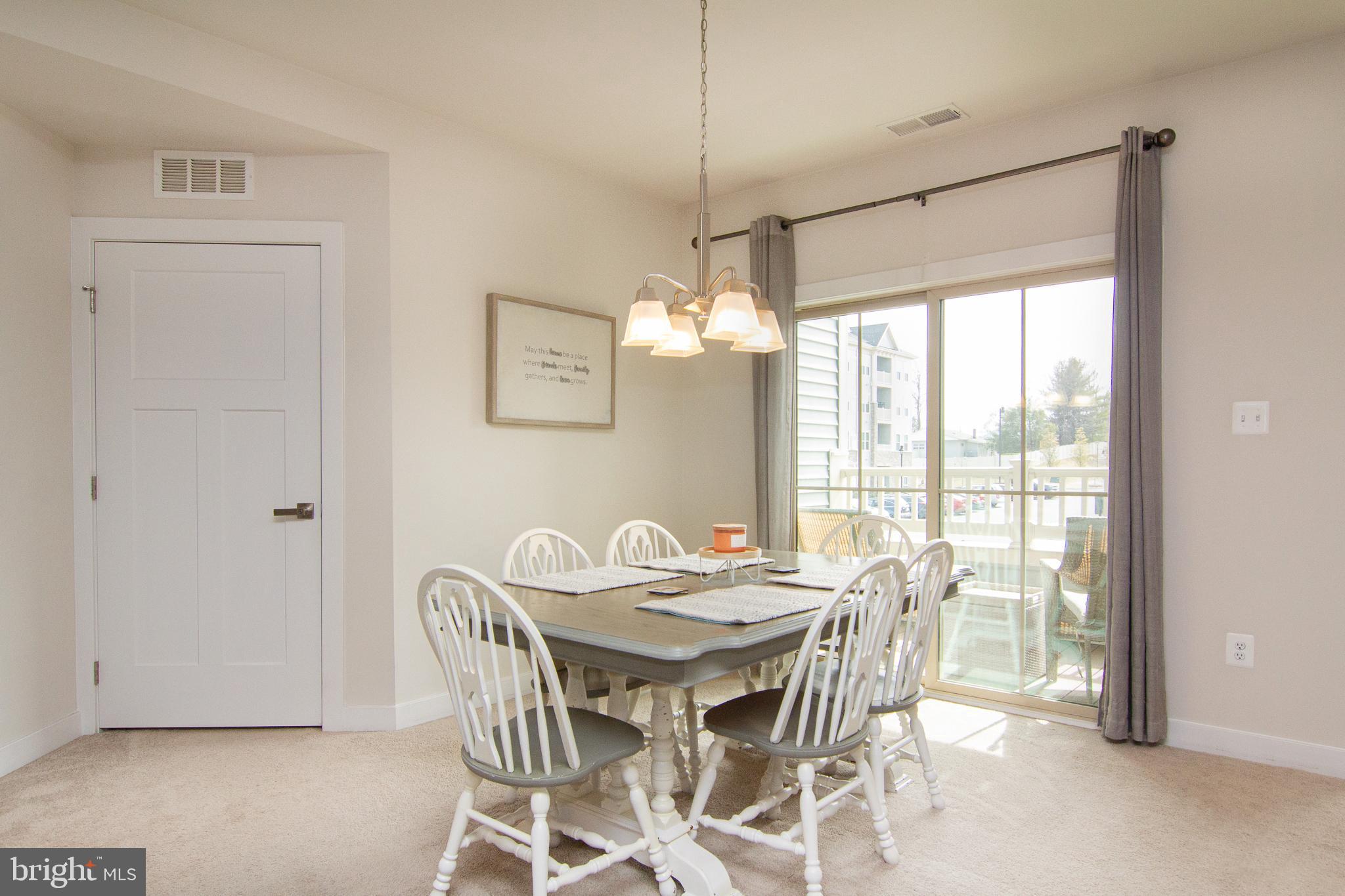 LAKE LINGANORE TOWN CENTER - Residential