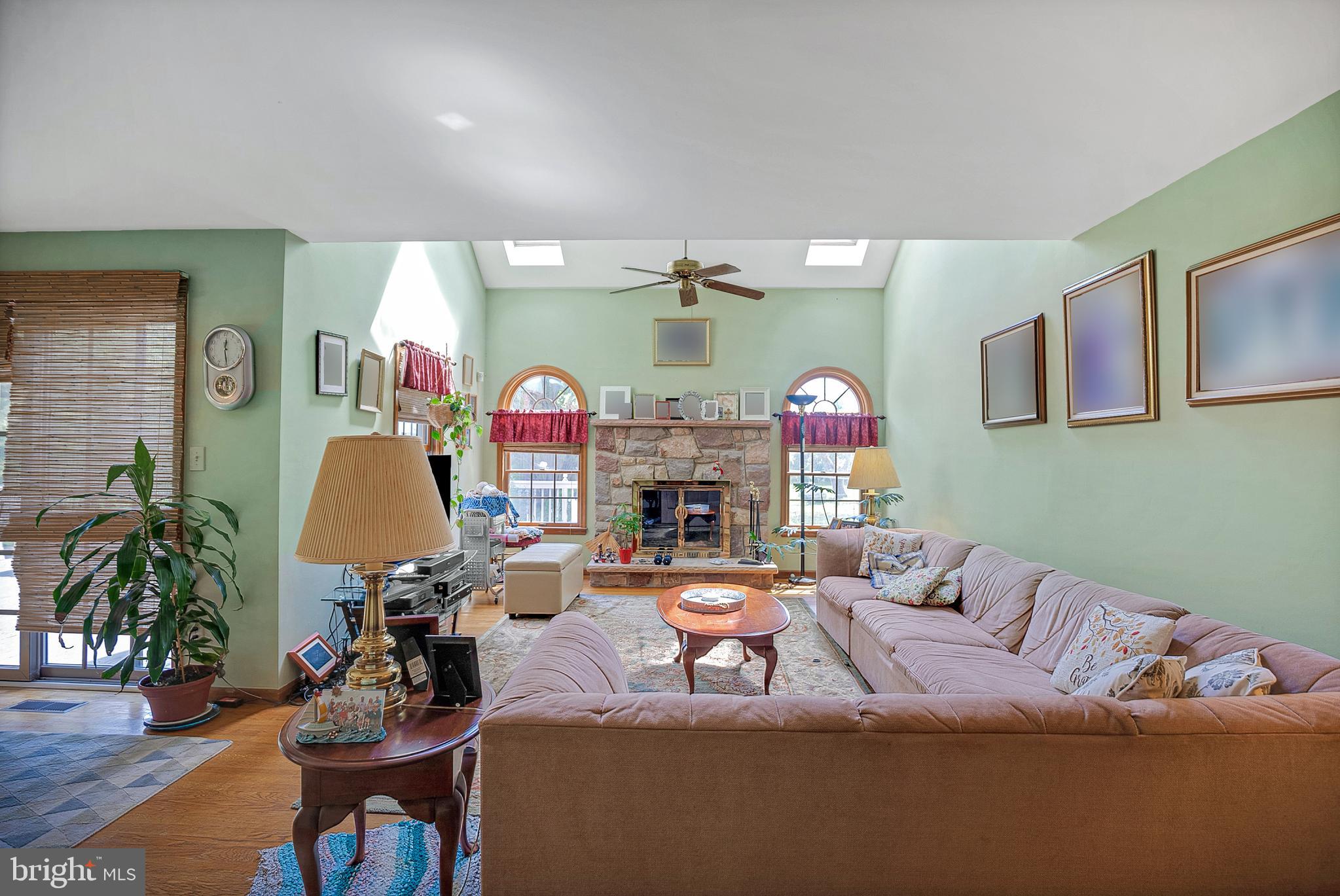 HUNTERS RUN - Residential