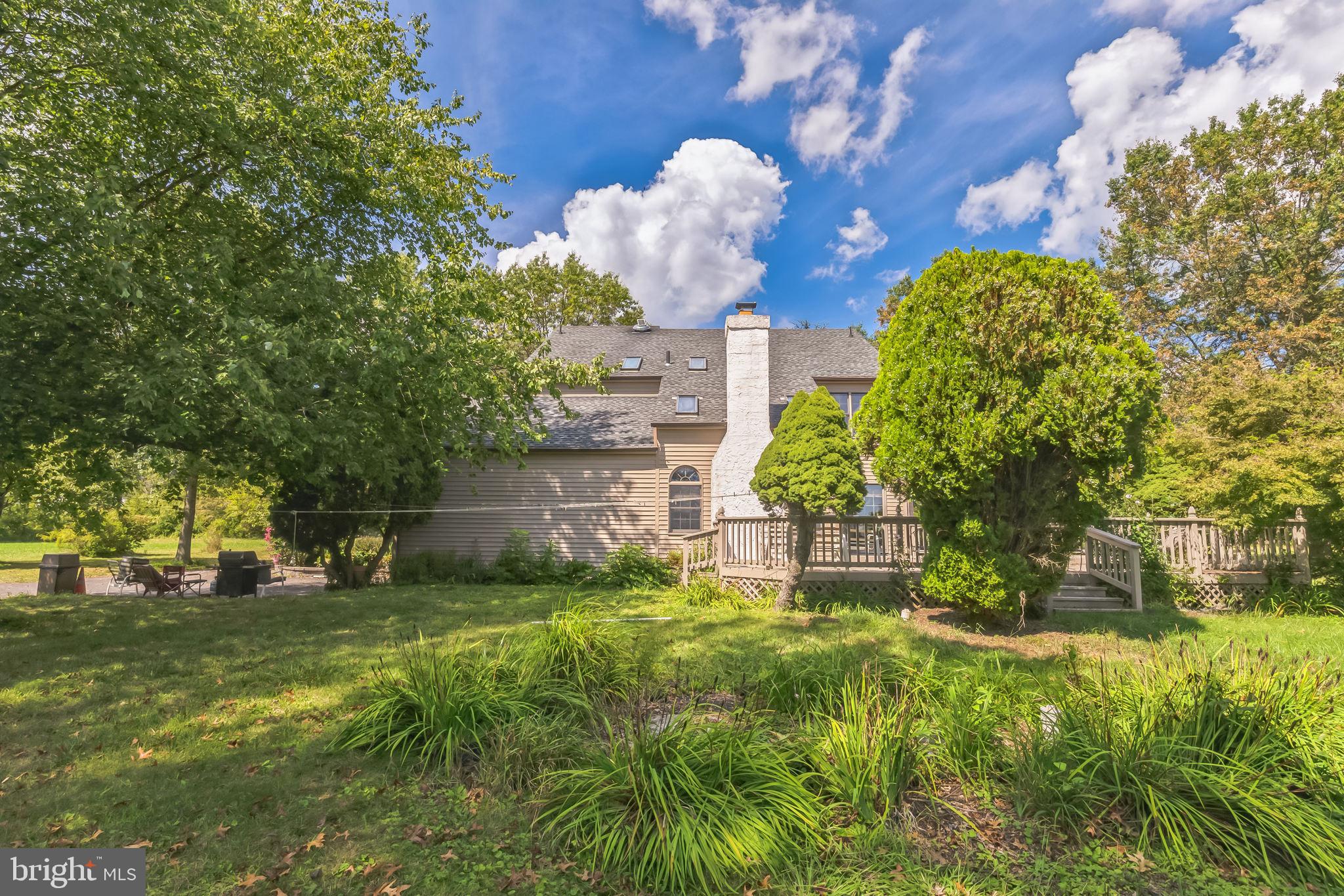 HUNTERS RUN - Residential