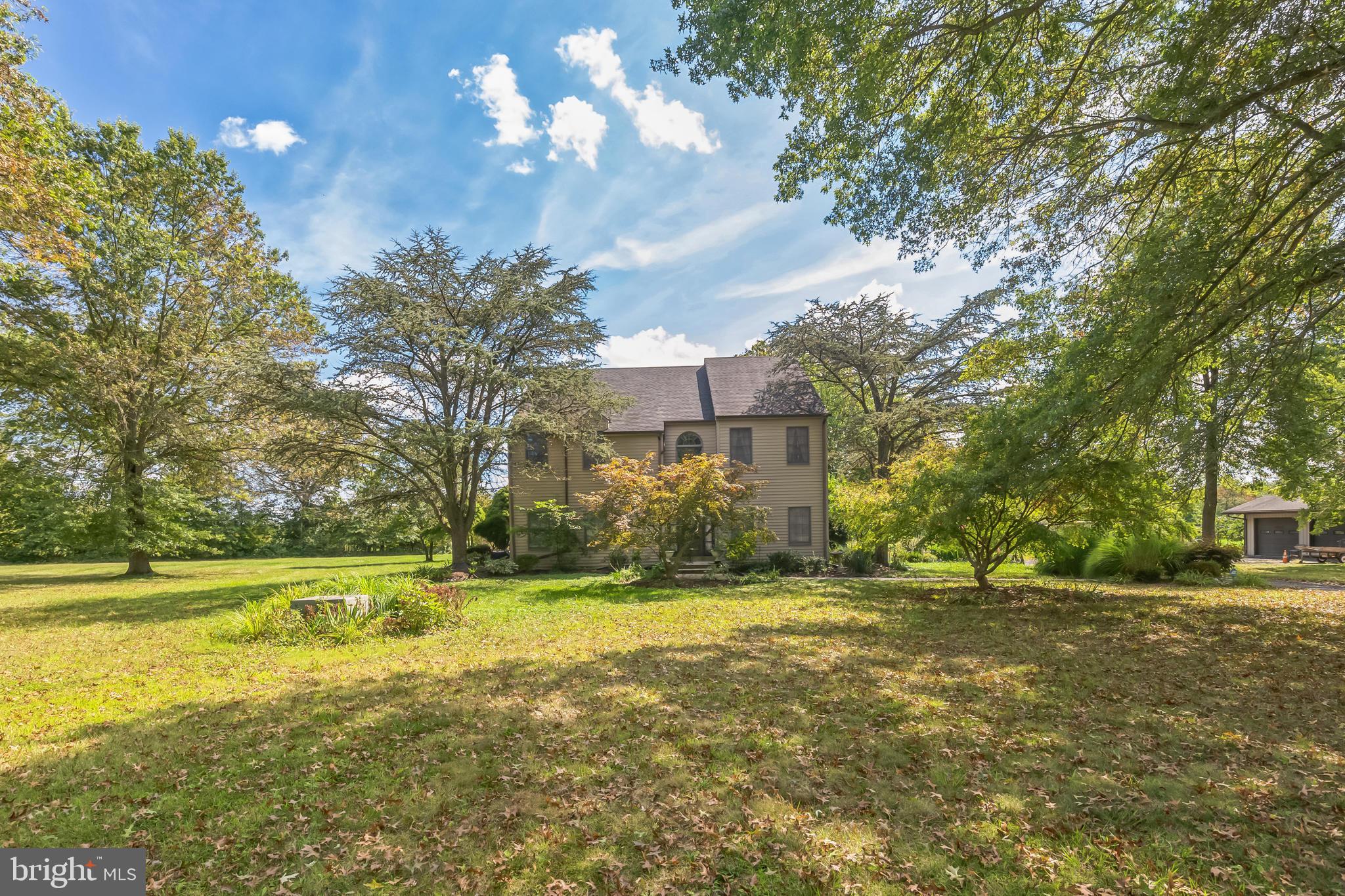 HUNTERS RUN - Residential