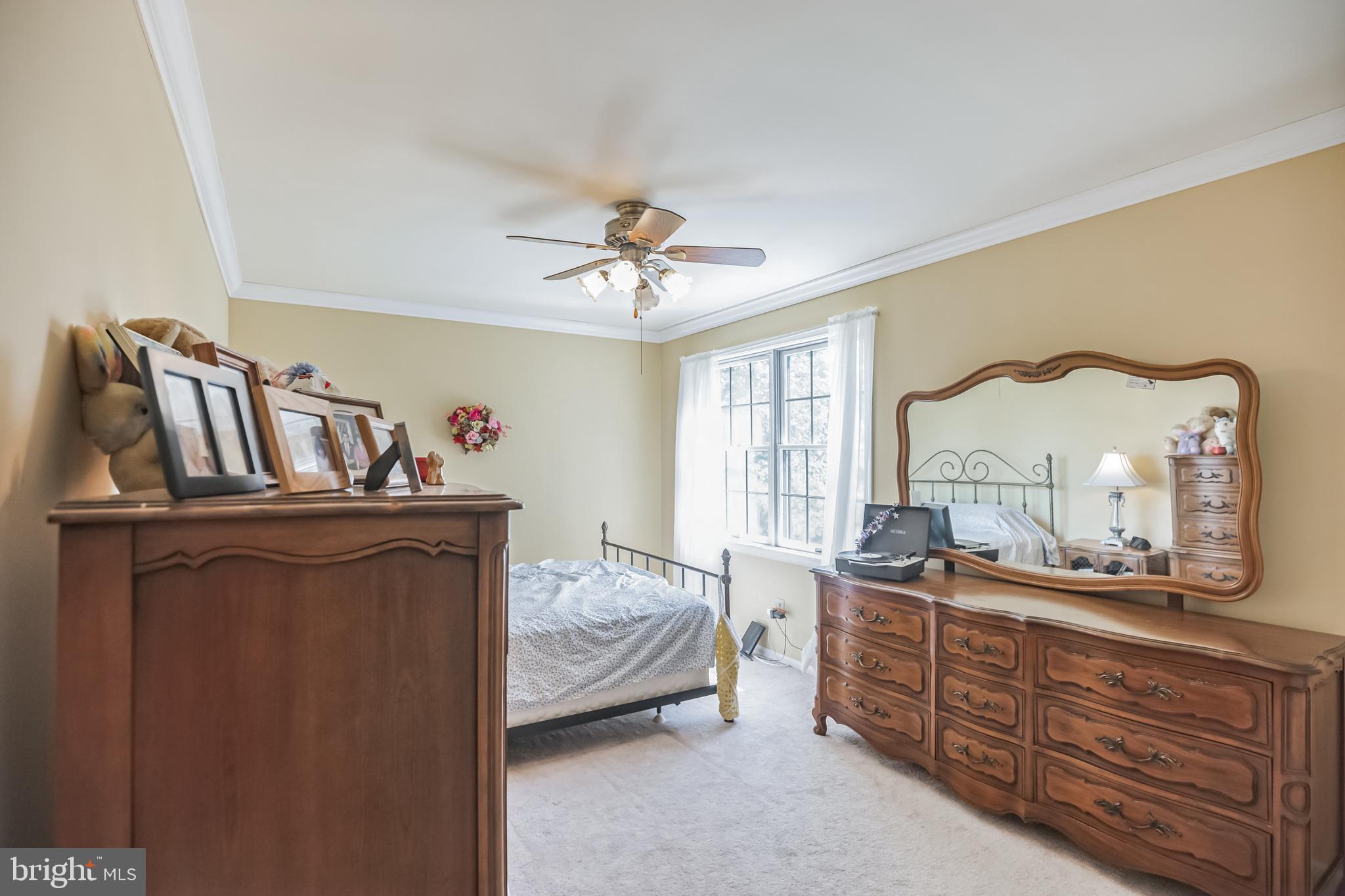 HUNTERS RUN - Residential