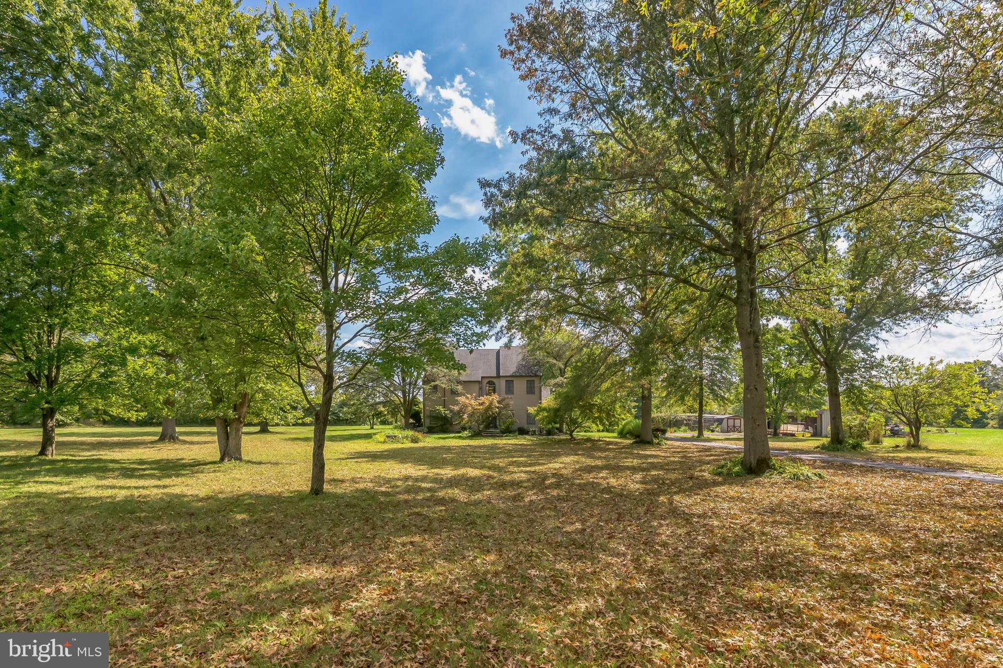 HUNTERS RUN - Residential