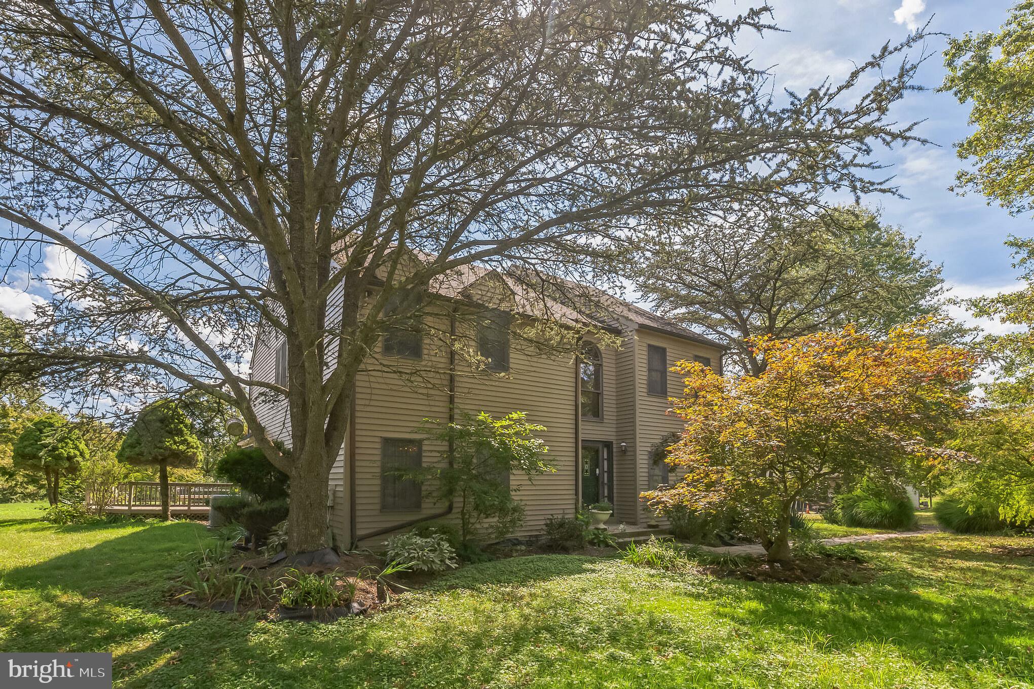 HUNTERS RUN - Residential