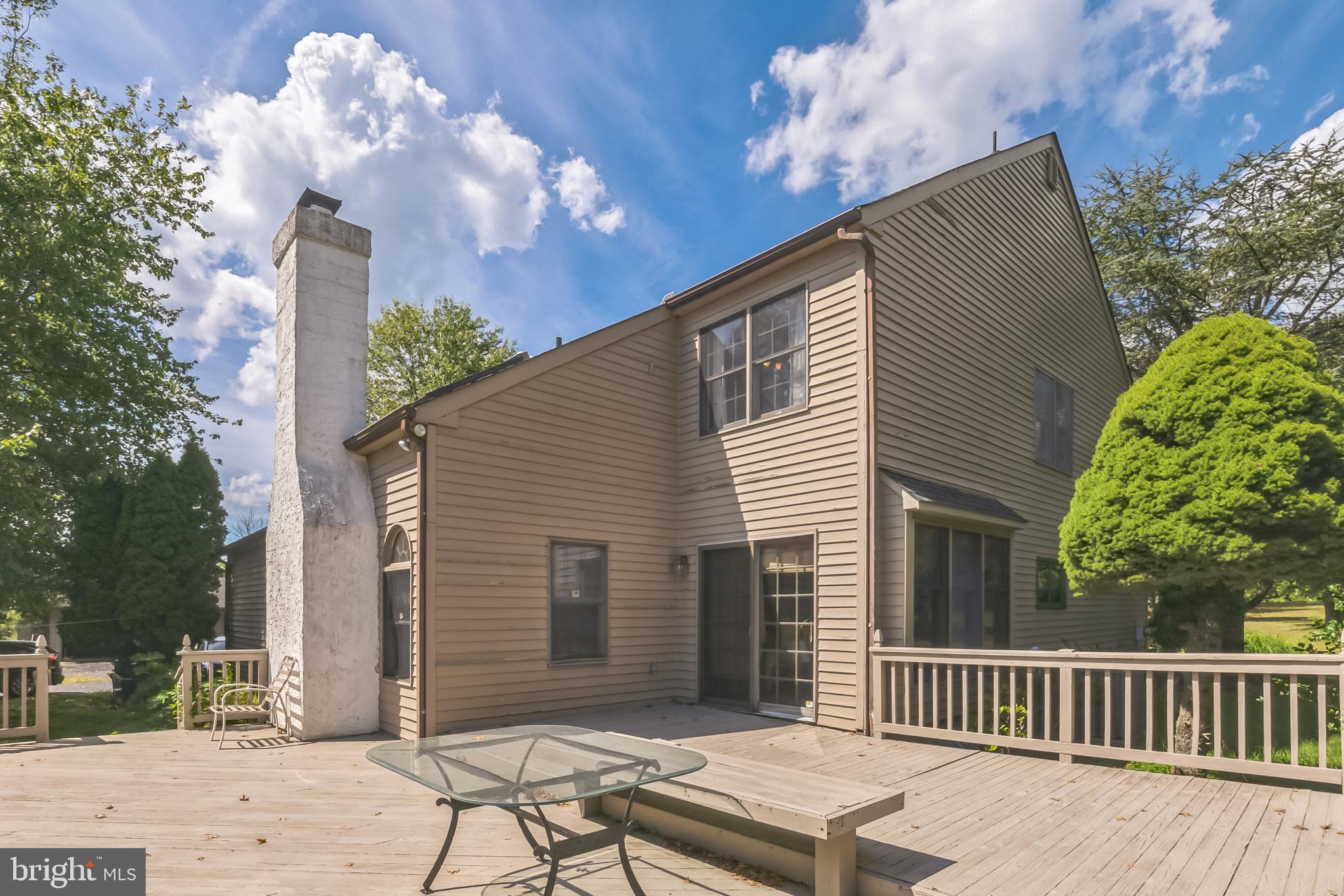 HUNTERS RUN - Residential