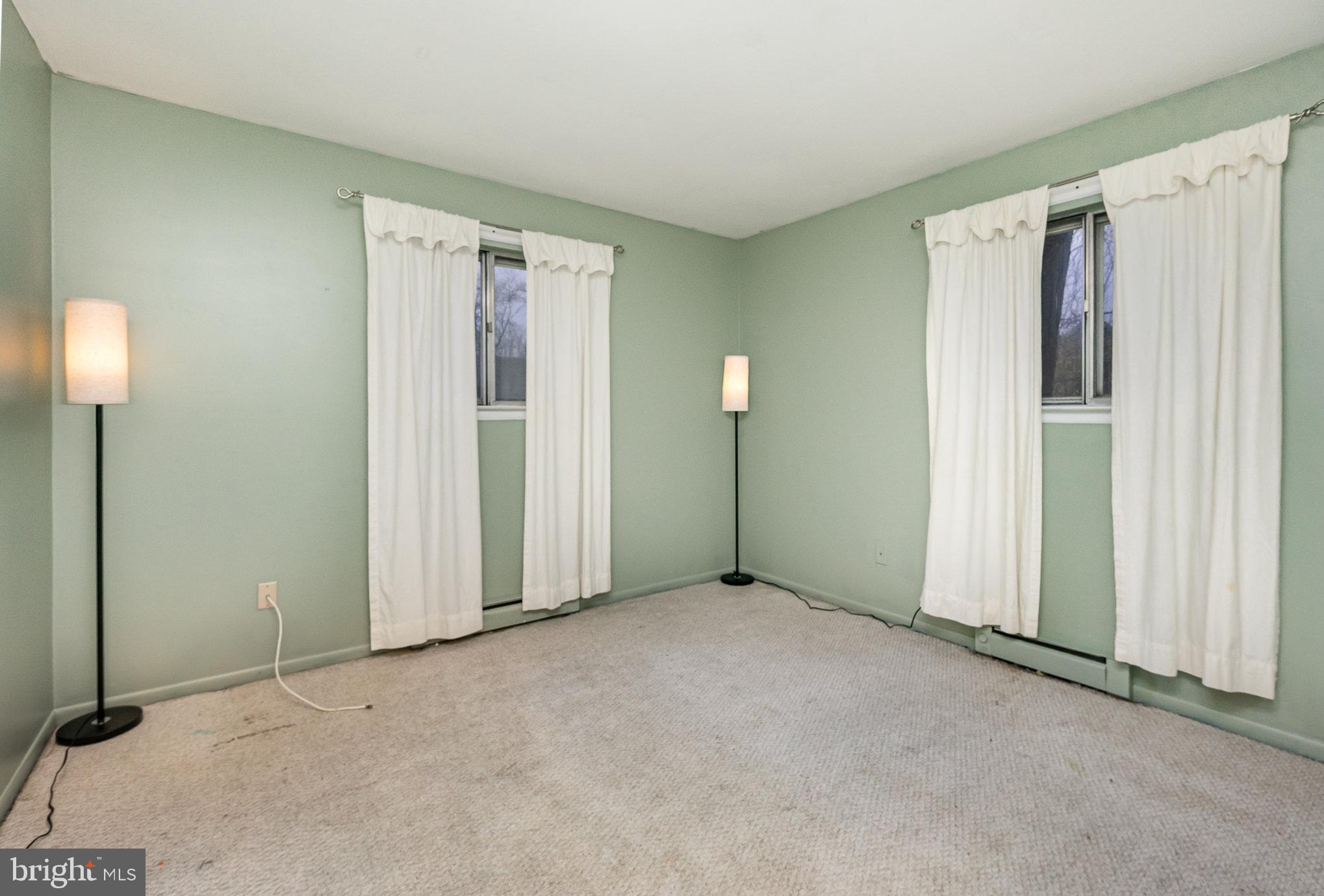 THOMAS ESTATES - Residential