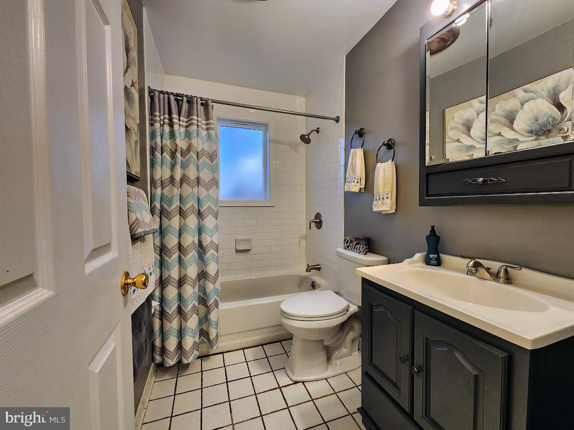 THOMAS ESTATES - Residential