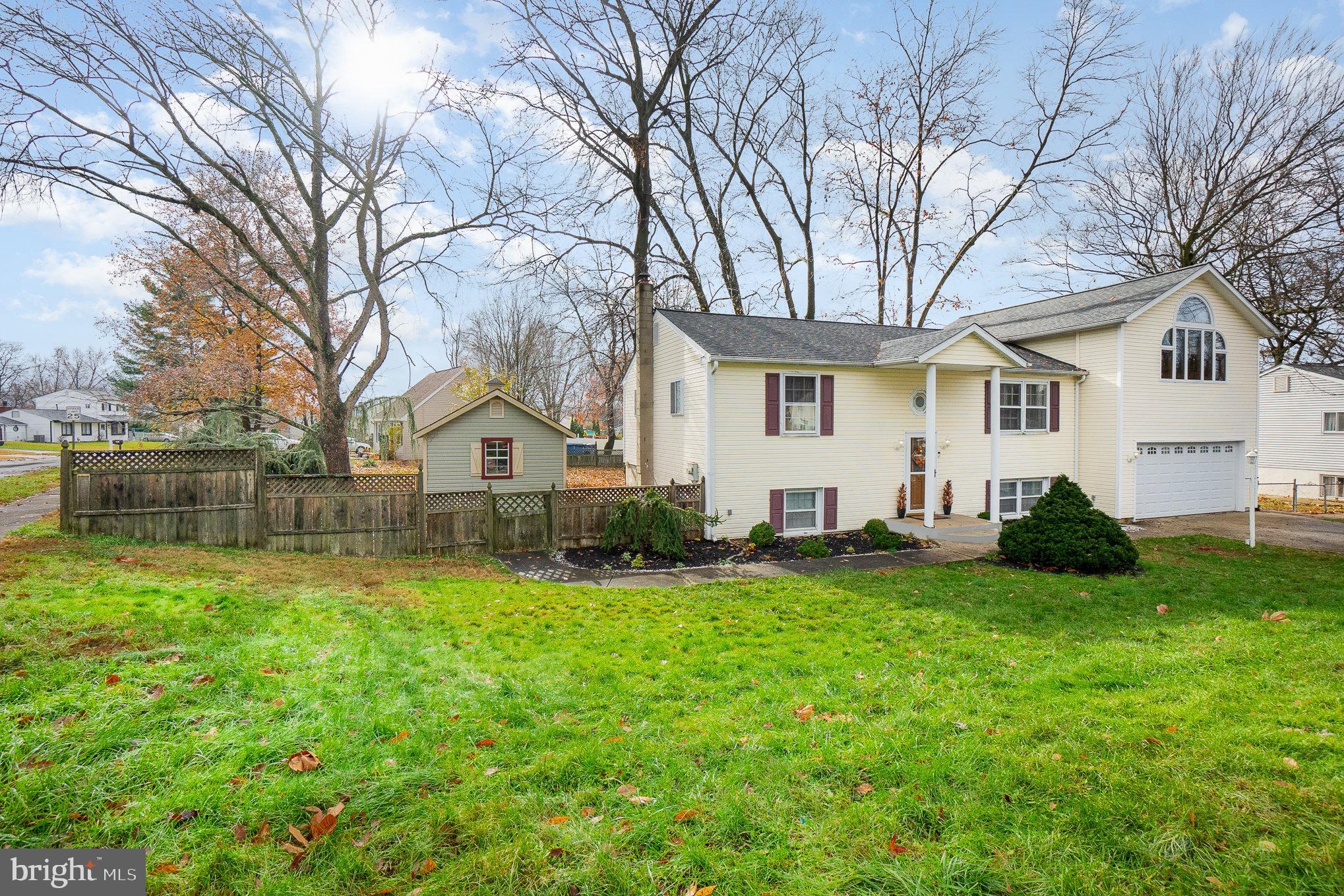 THOMAS ESTATES - Residential