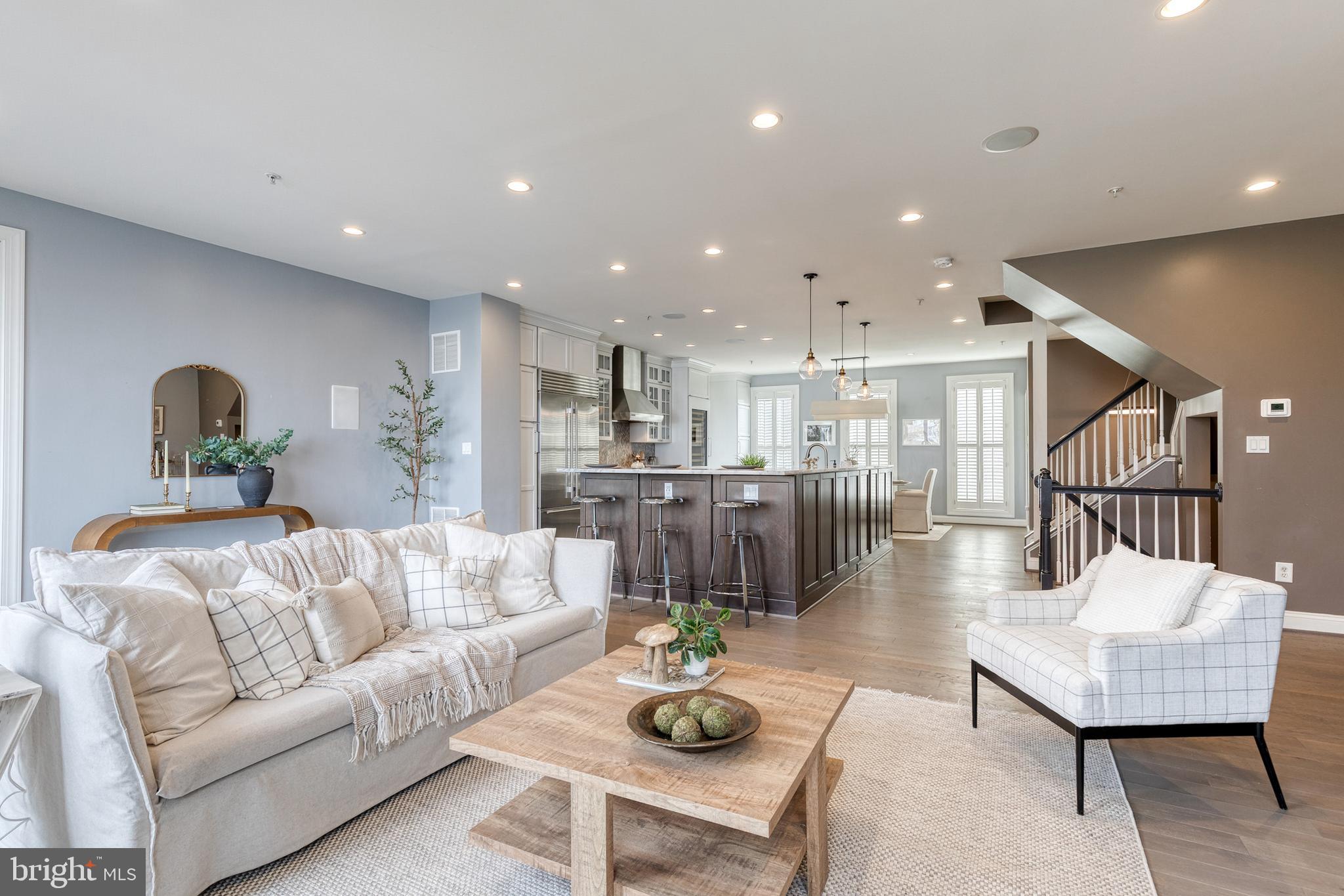 THE MOORINGS AT LIGHTHOUSE POINT - Residential