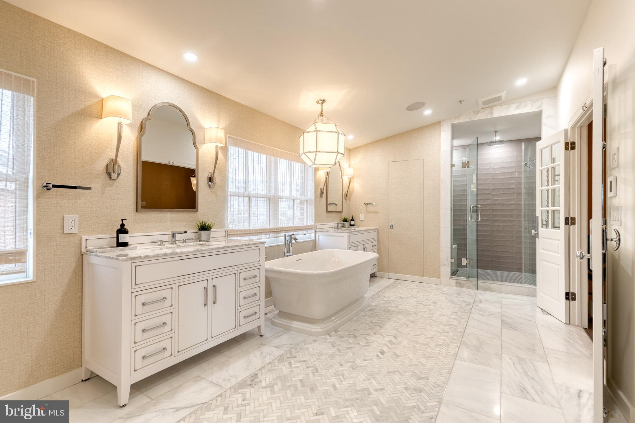 THE MOORINGS AT LIGHTHOUSE POINT - Residential