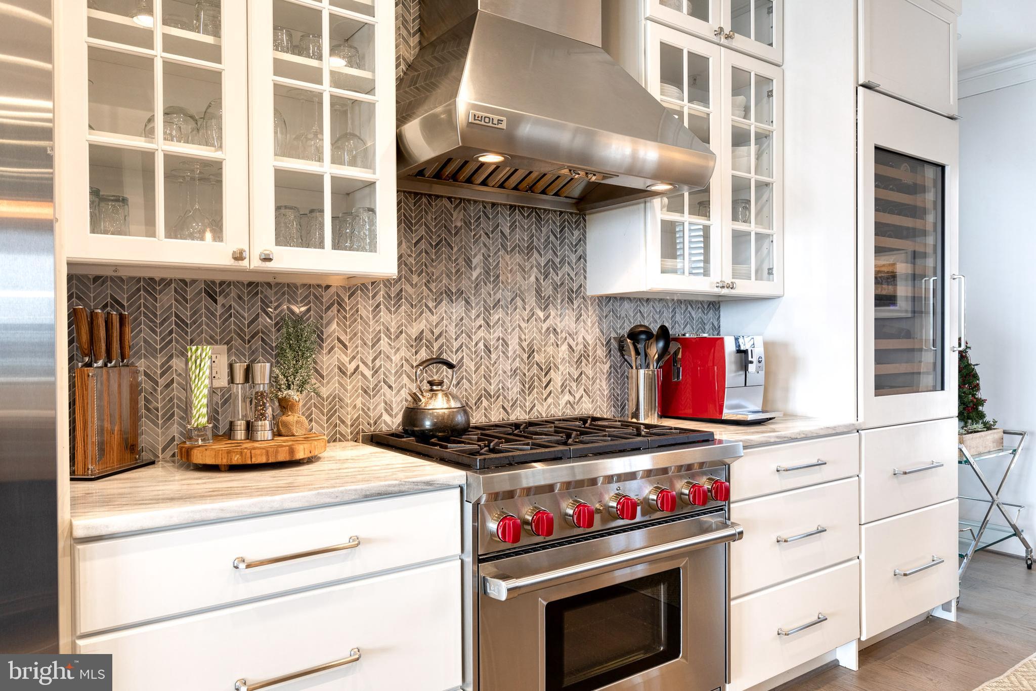 THE MOORINGS AT LIGHTHOUSE POINT - Residential