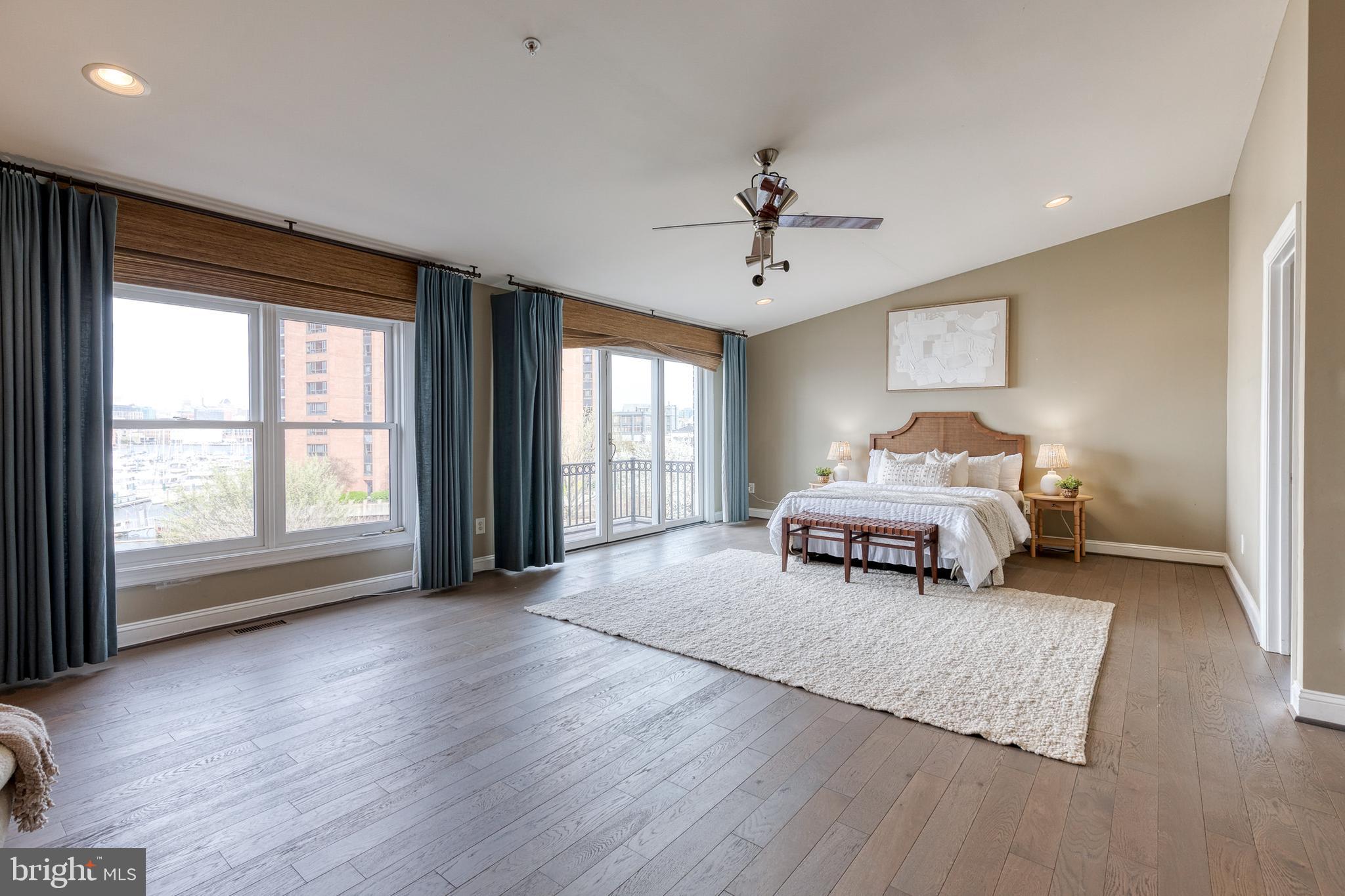 THE MOORINGS AT LIGHTHOUSE POINT - Residential