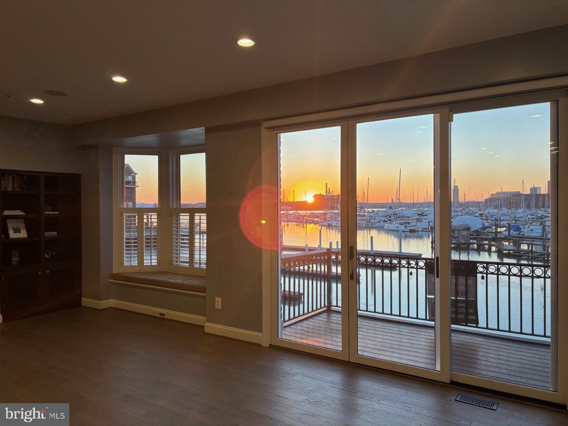 THE MOORINGS AT LIGHTHOUSE POINT - Residential