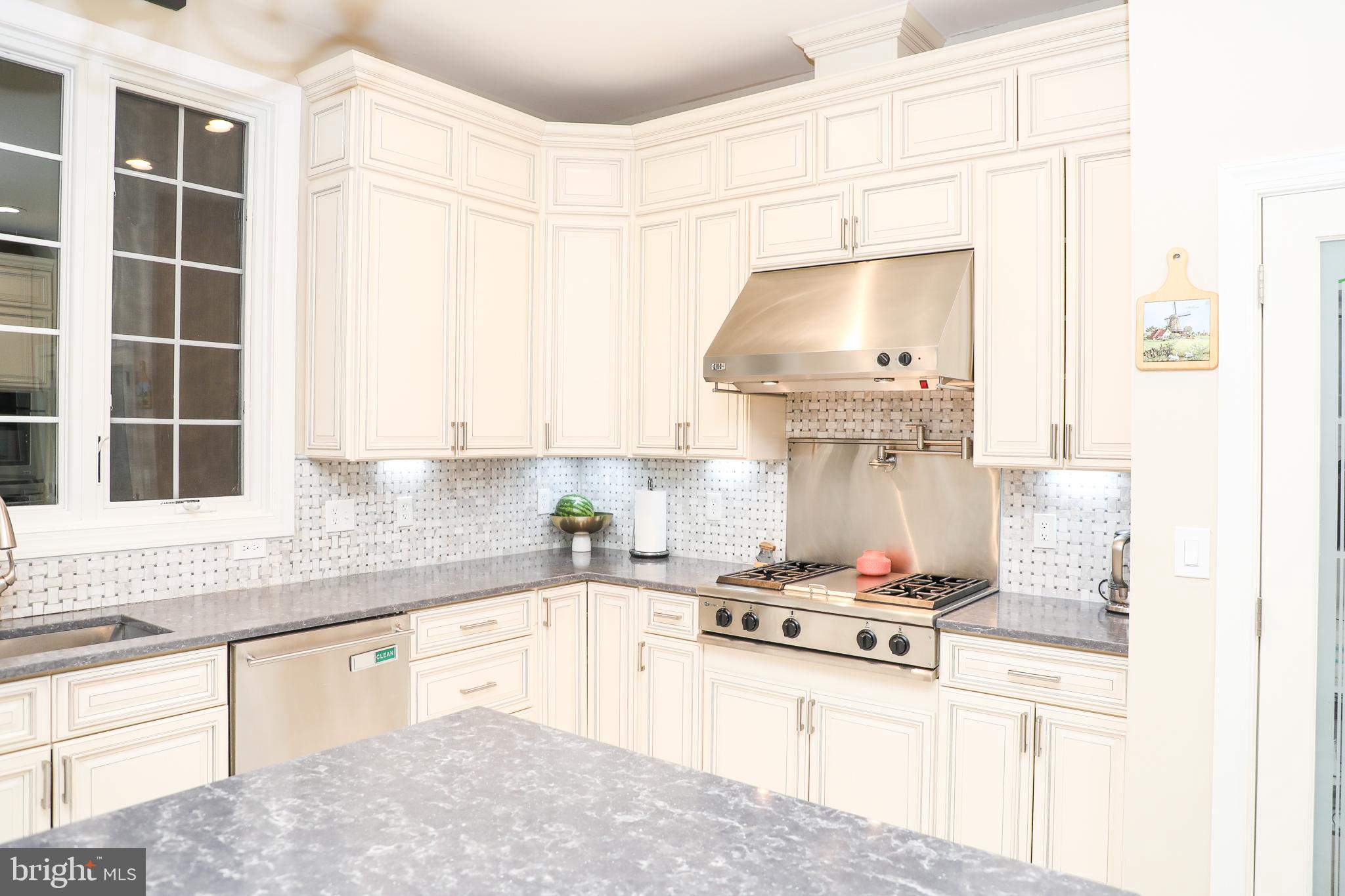 GOLF ESTATES - Residential