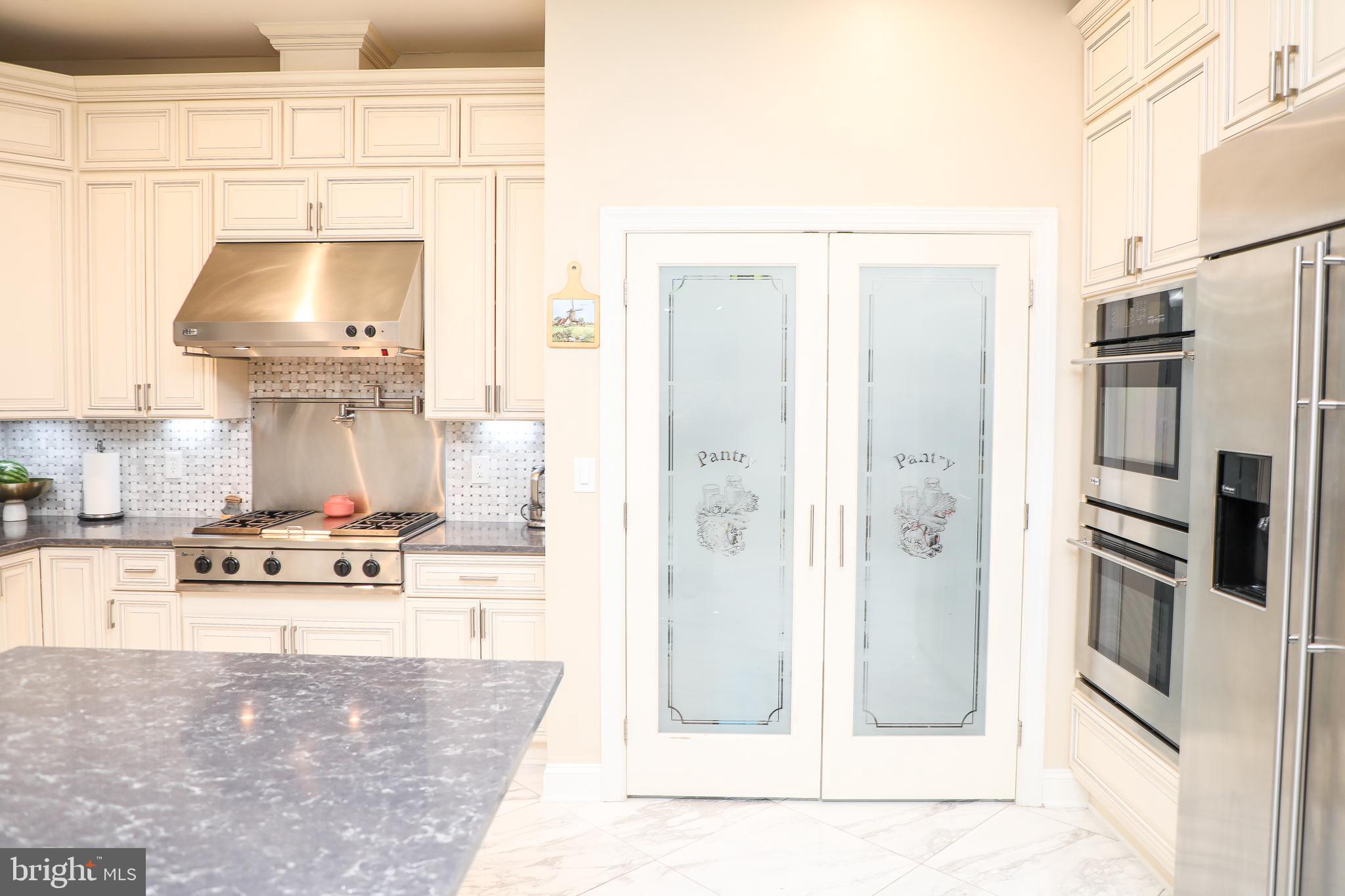 GOLF ESTATES - Residential