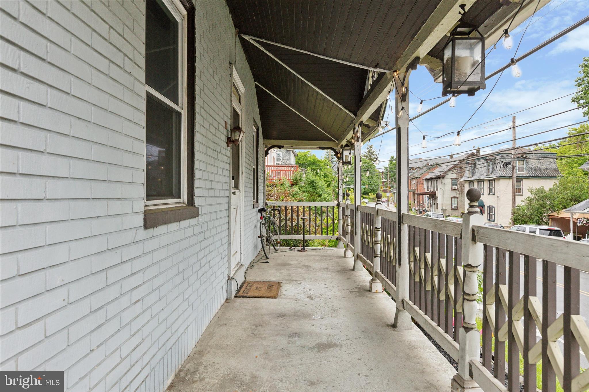 SCHWENKSVILLE - Residential