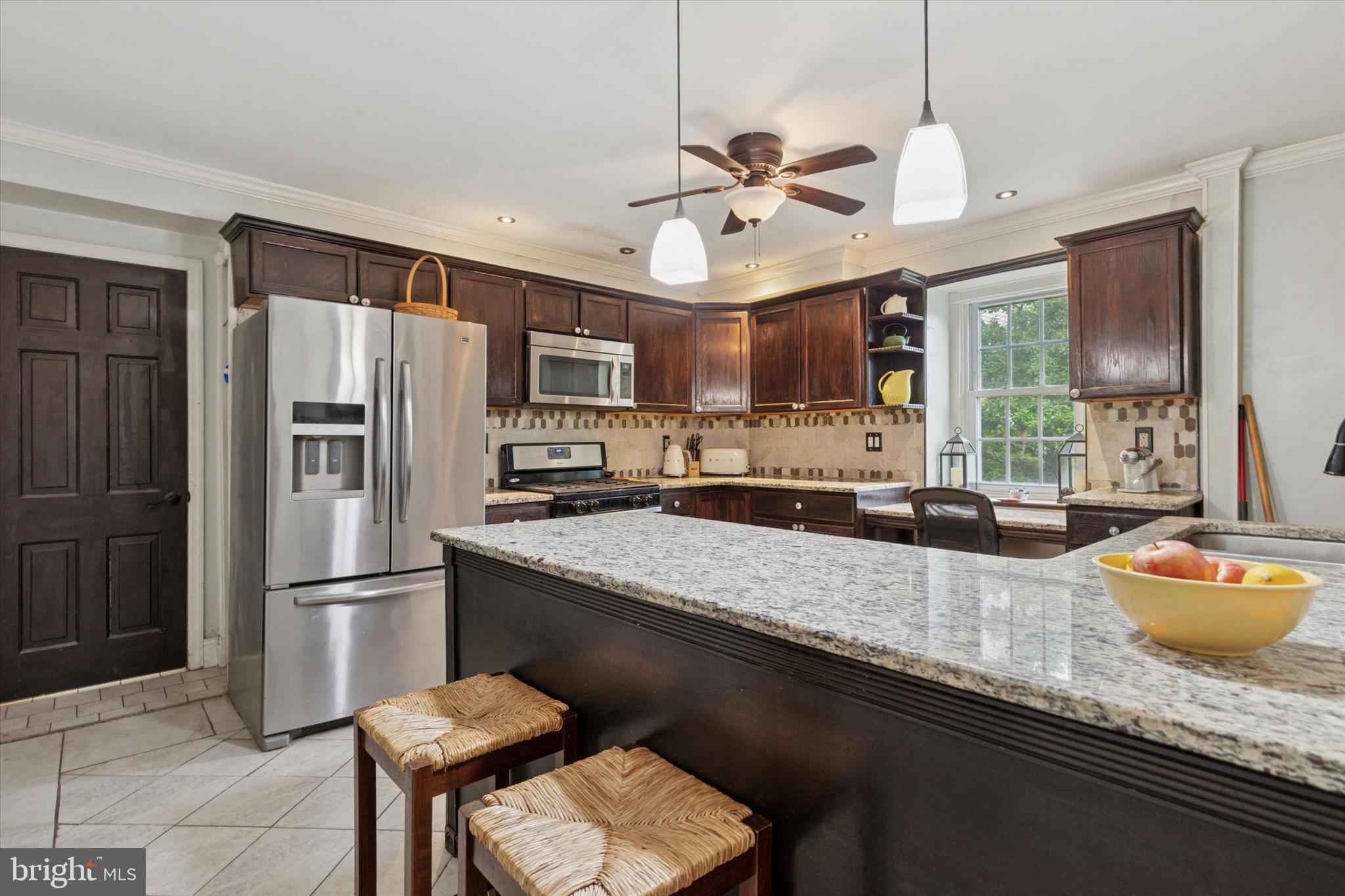 SCHWENKSVILLE - Residential