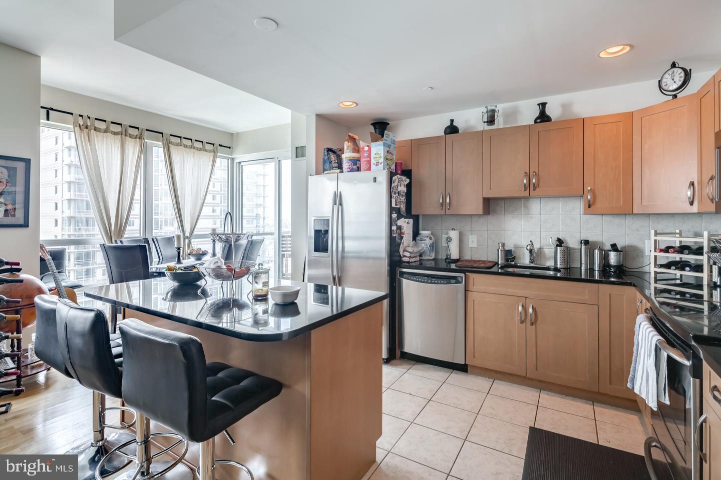 WATERFRONT SQUARE - Residential