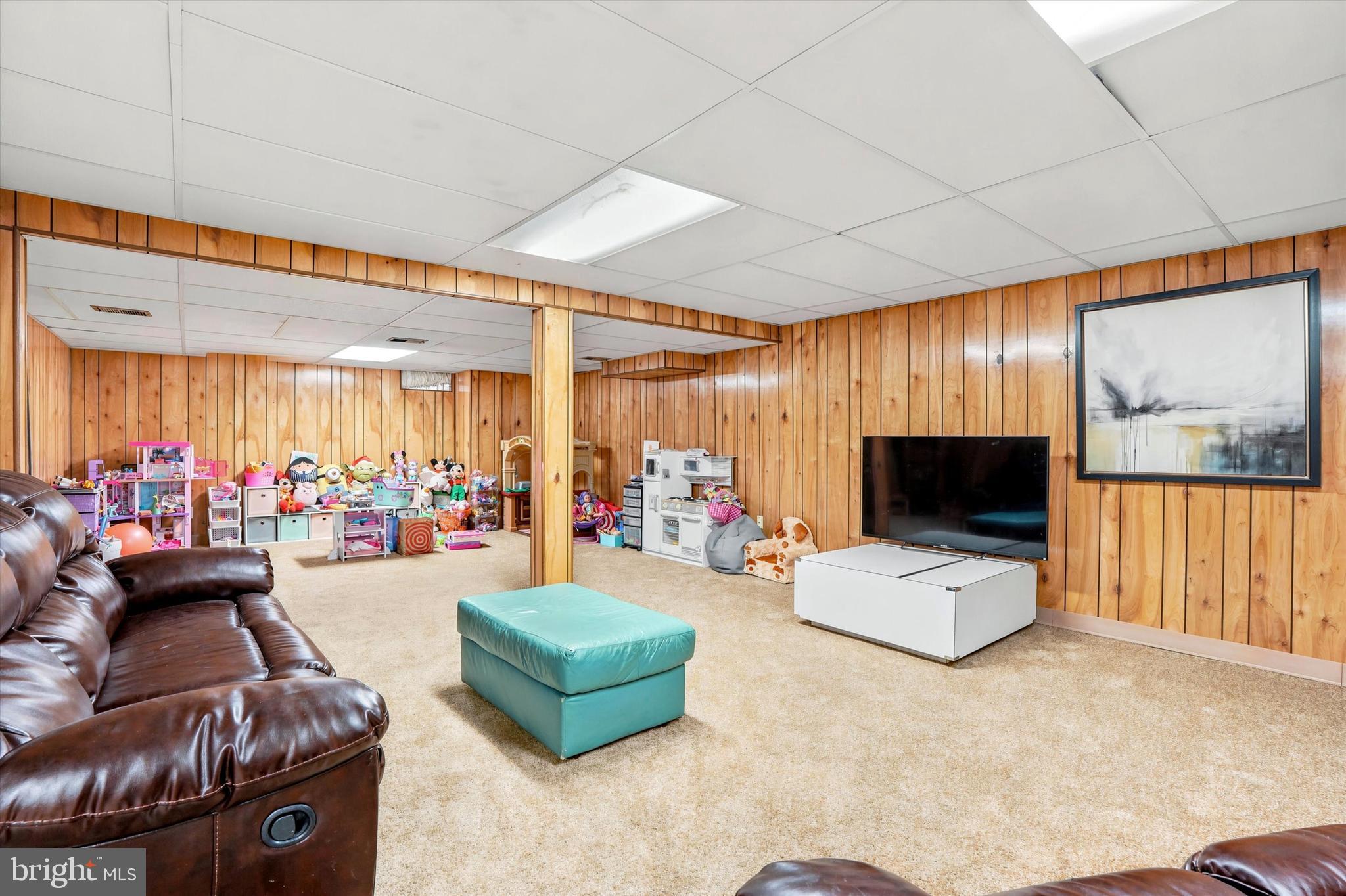 HUNTINGDON VALLEY - Residential