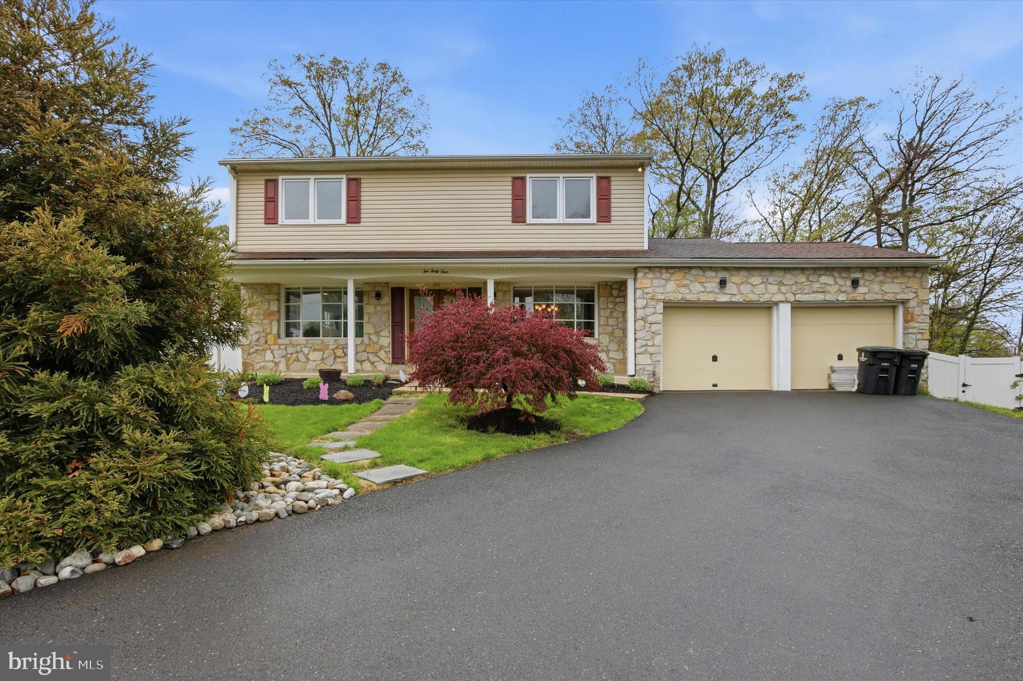 HUNTINGDON VALLEY - Residential