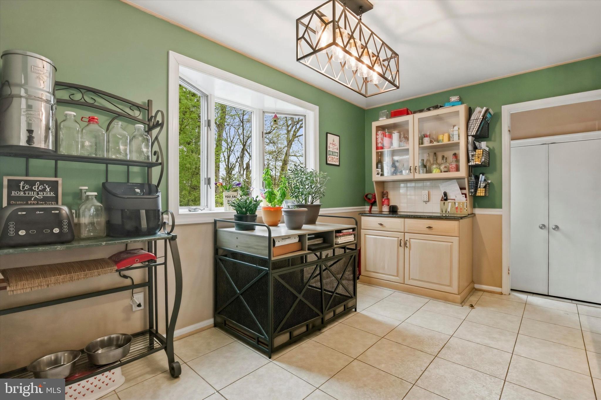 HUNTINGDON VALLEY - Residential