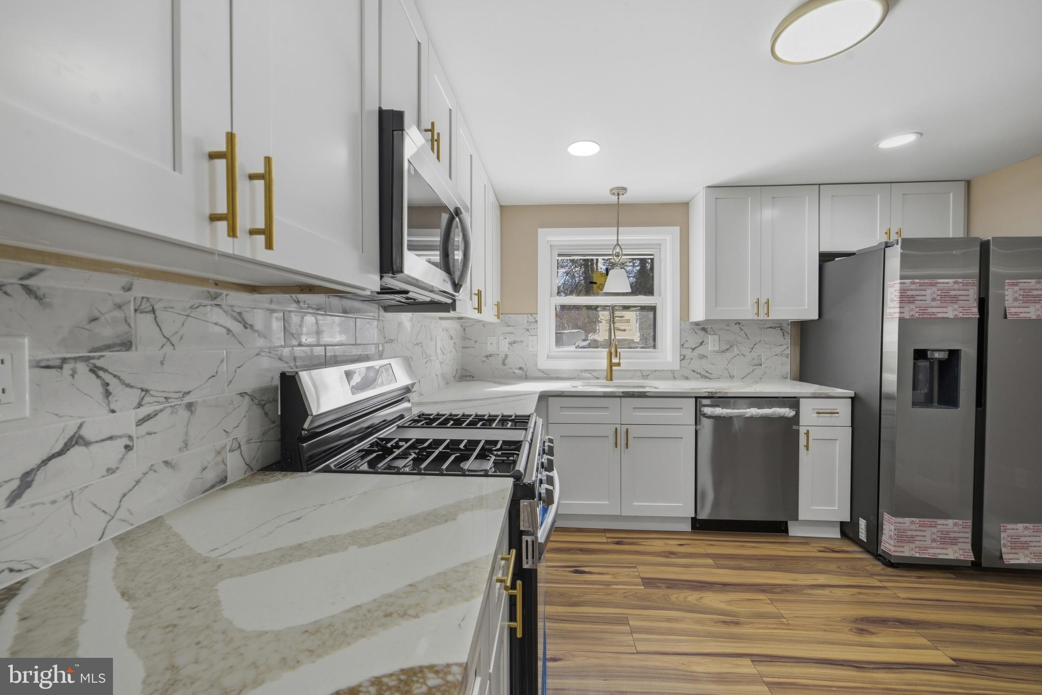 PINE HILL - Residential