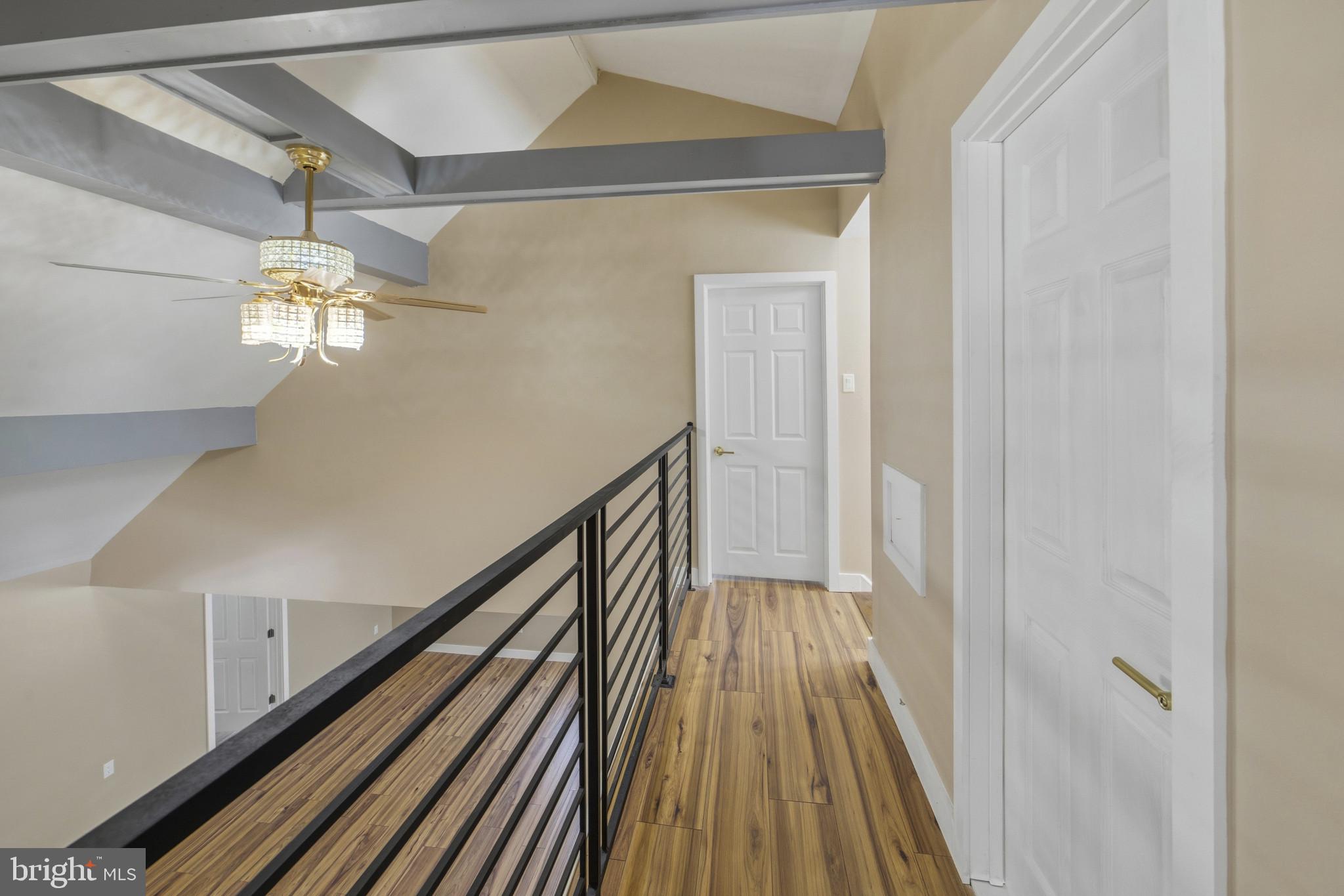 PINE HILL - Residential