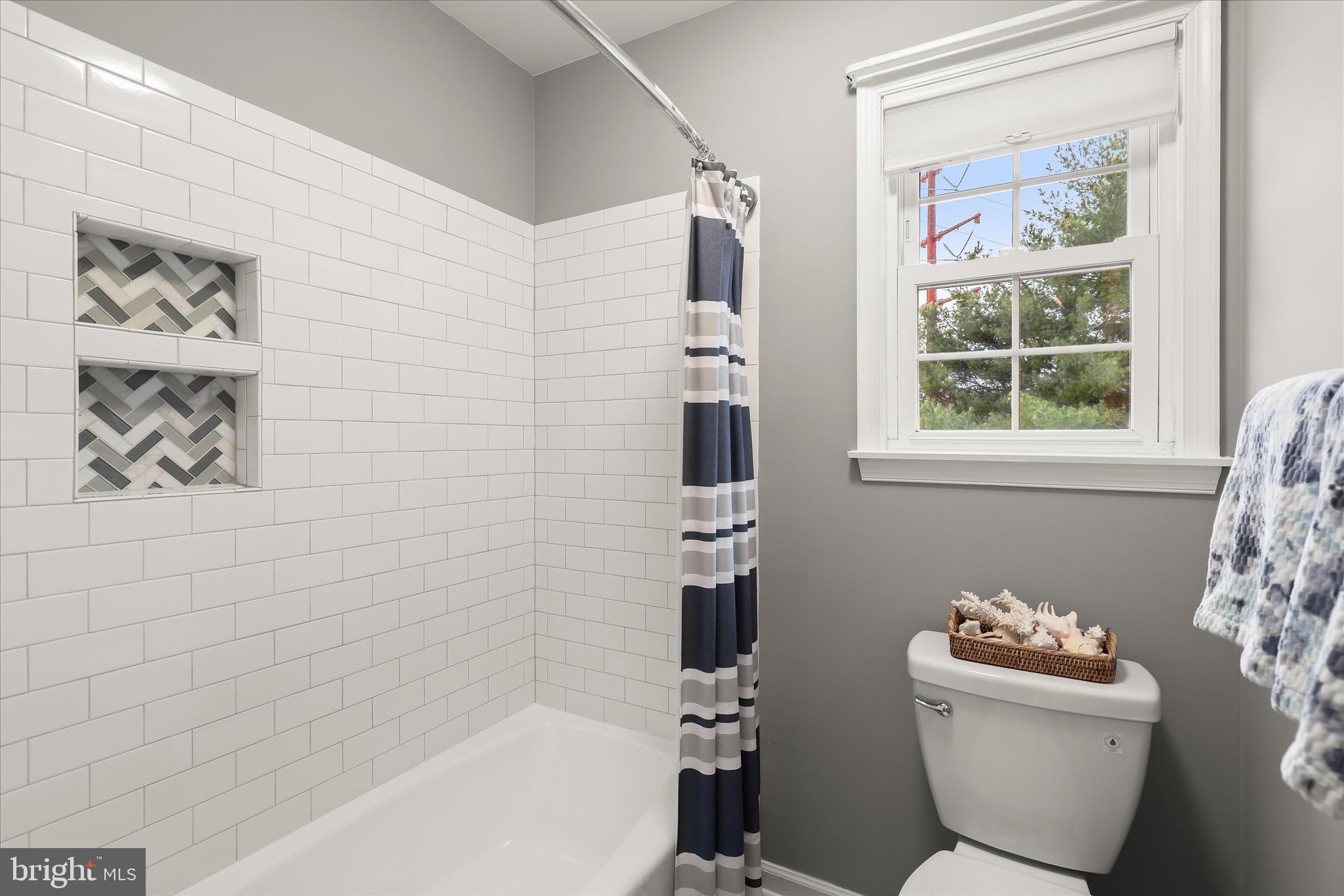 HURLINE FARMS - Residential