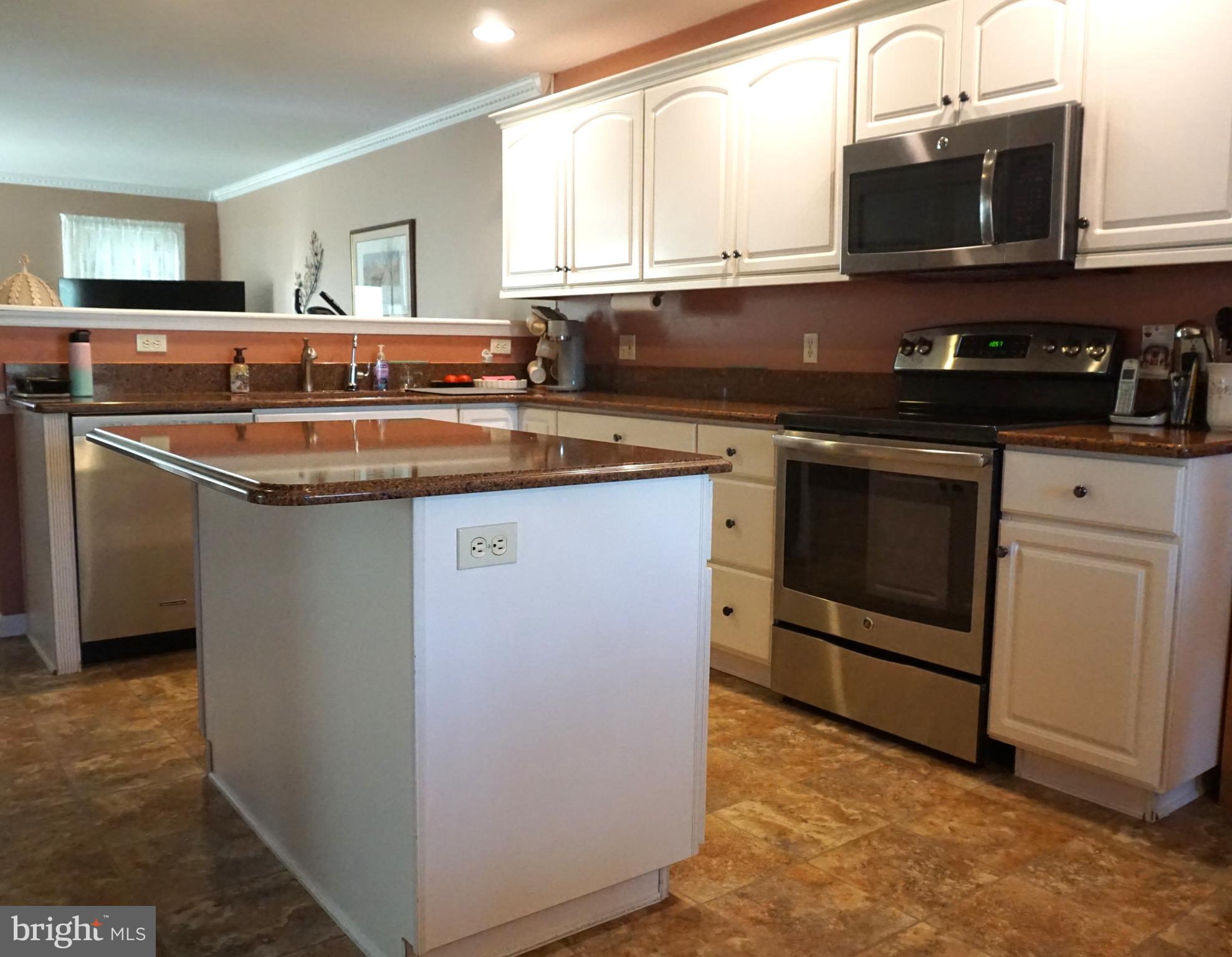 ROLLING MEADOWS - Residential