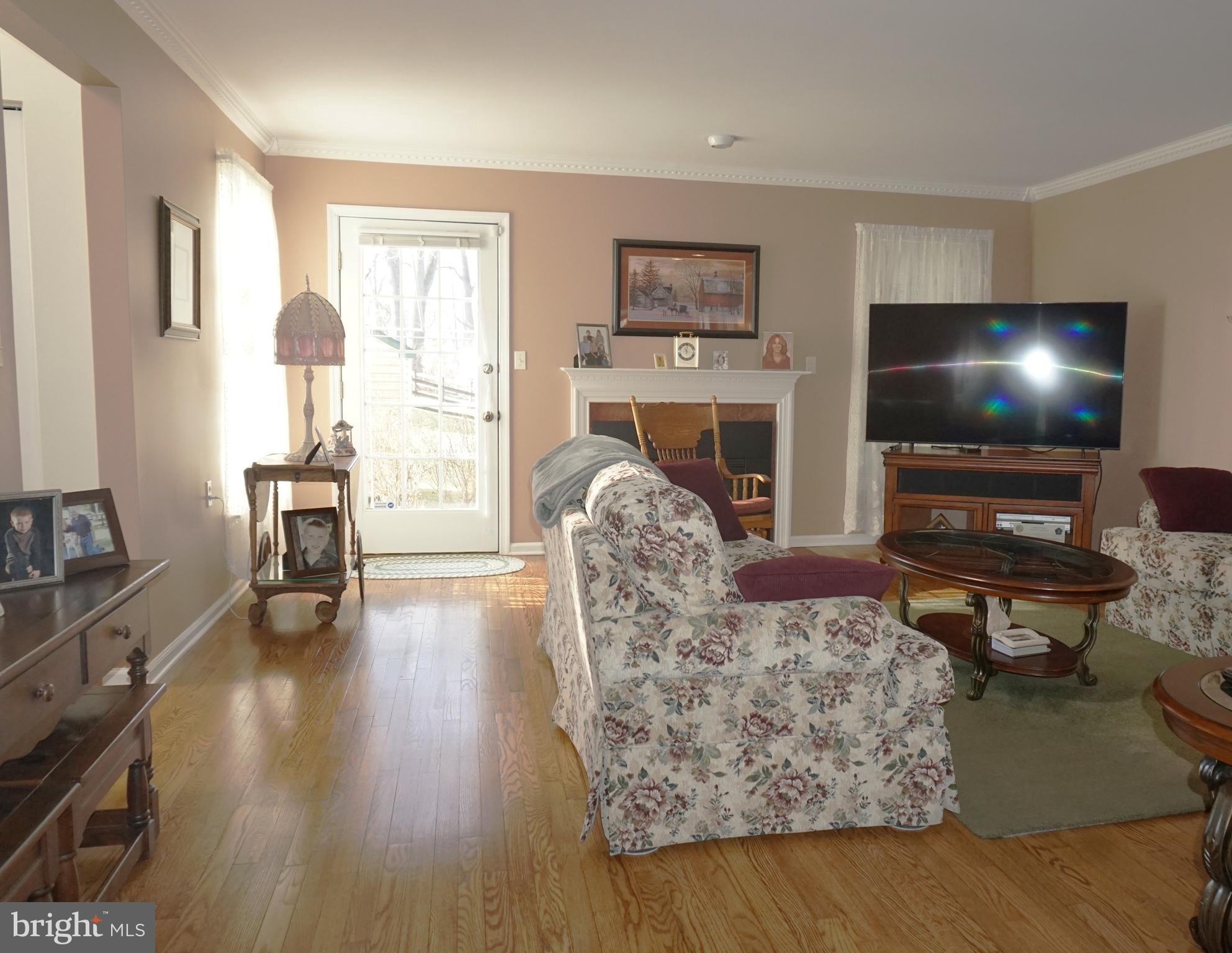 ROLLING MEADOWS - Residential