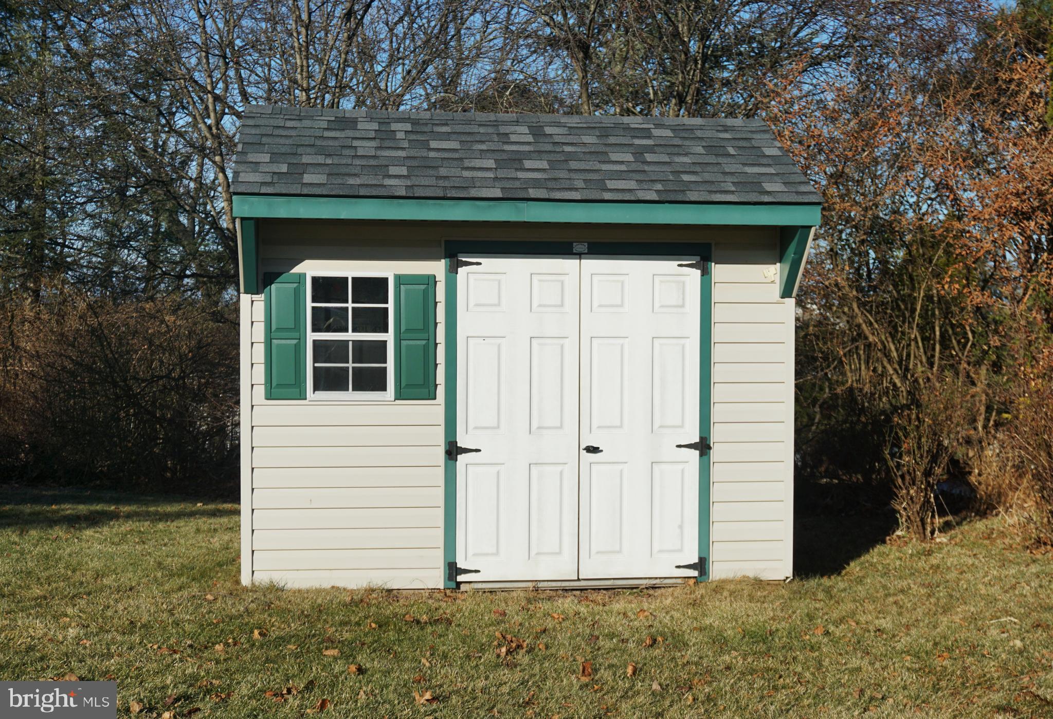 ROLLING MEADOWS - Residential