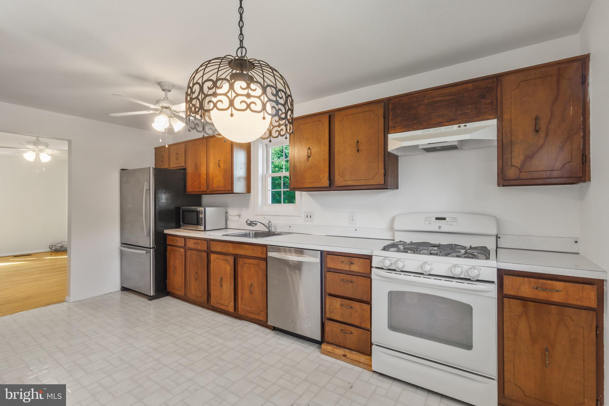 7602 WOODRUFF COURT