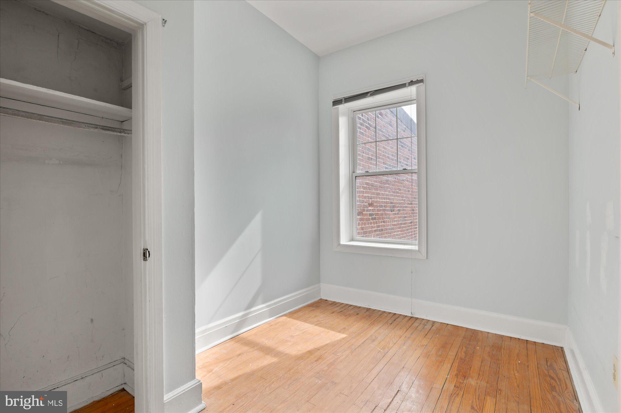 CAPITOL HILL - Commercial Sale